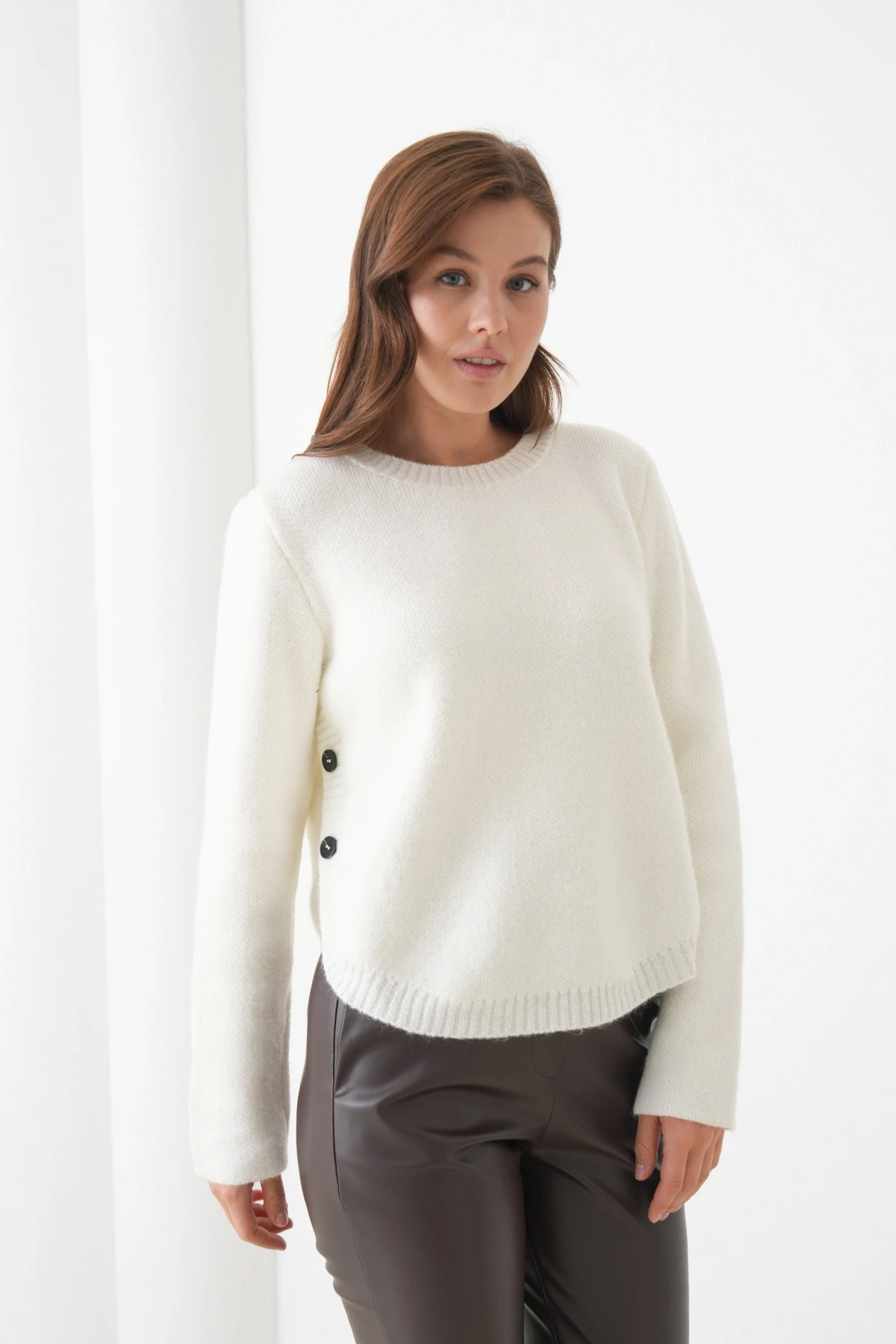 Kadın Bisiklet Yaka Düğme Detay Yırtmaçlı Triko Kazak