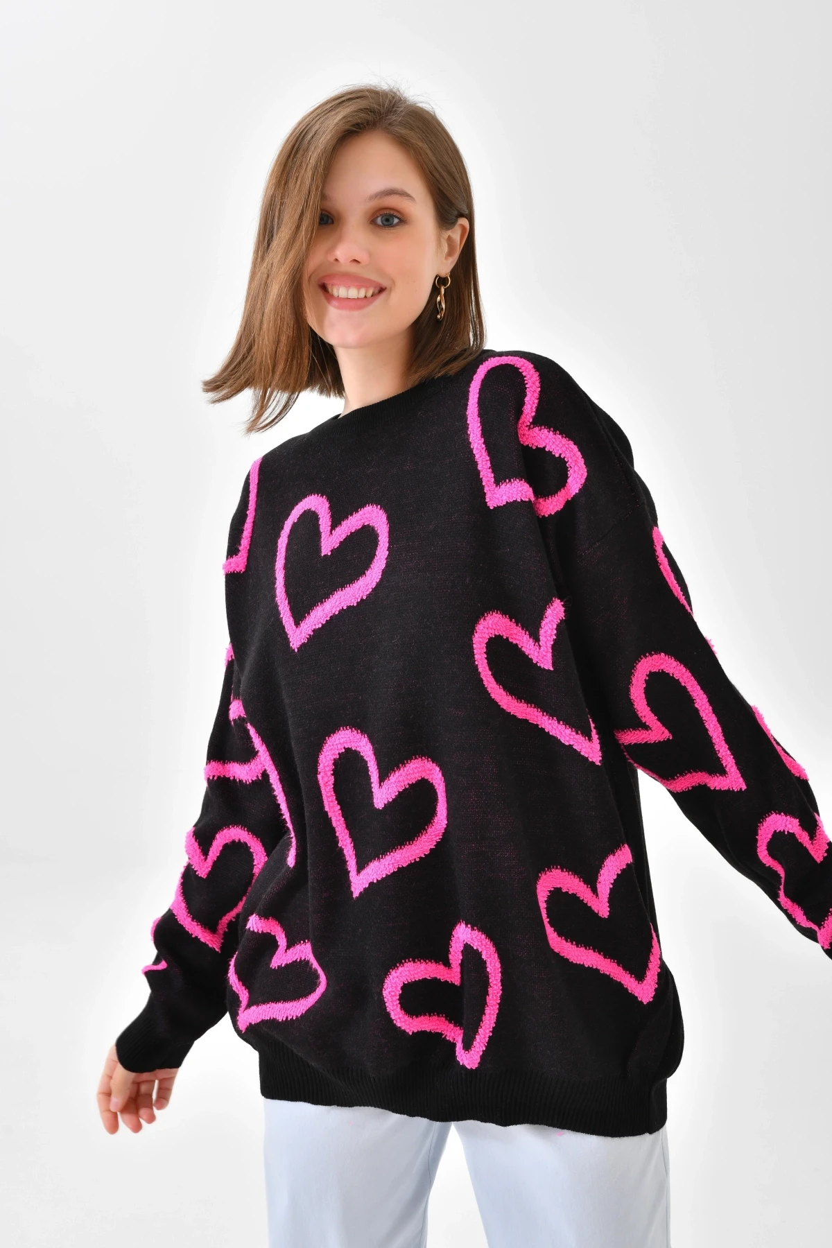 Kadın Bisiklet Yaka Kalp Desenli Salaş Triko Kazak