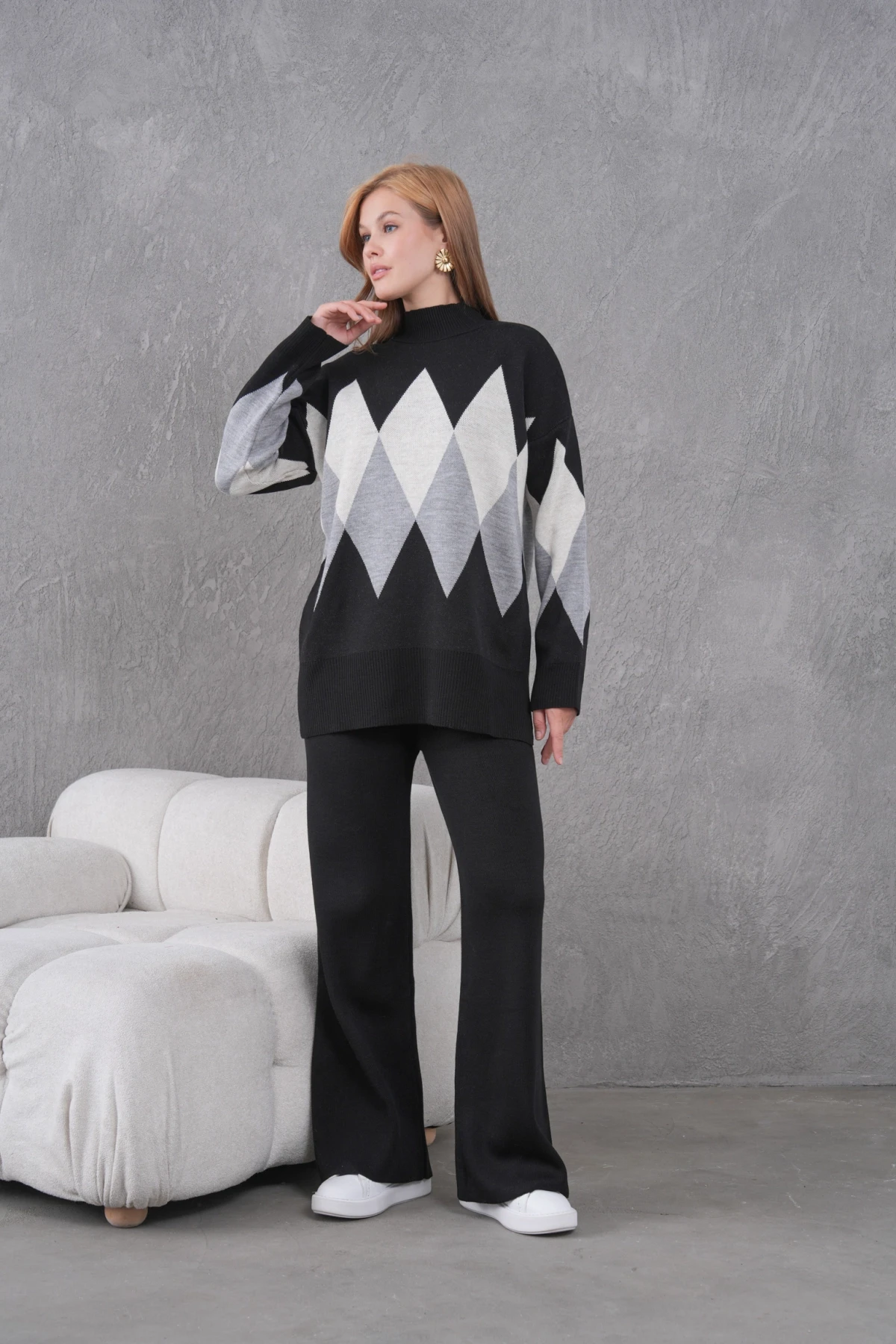 Kadın Dik Yaka Desenli Yırtmaçlı Kazak Pantolon İkil Triko Takım