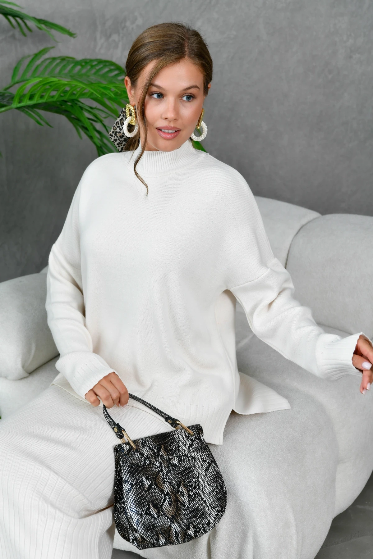 Kadın Dik Yaka Salaş Kazak Uzun Etekli İkili Triko Takım