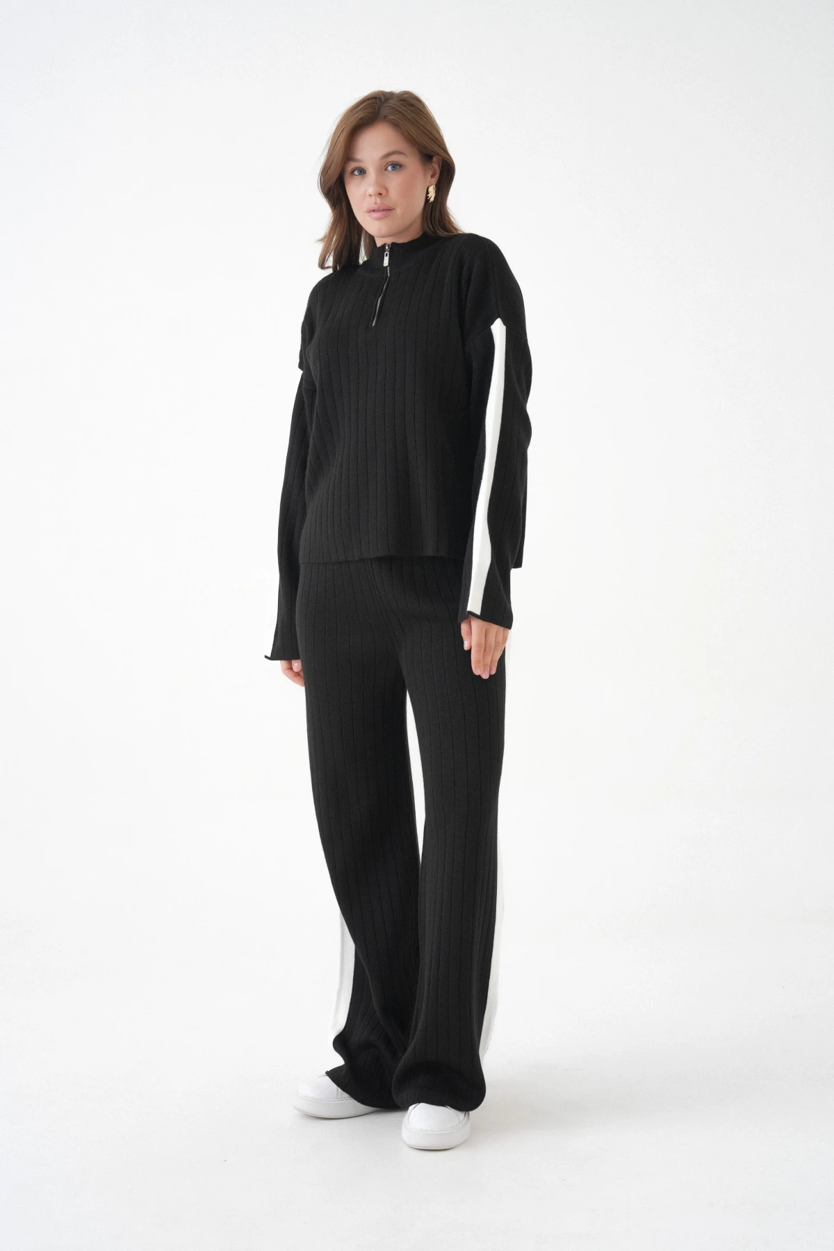 Kadın Dik Yaka Yarım Pat Fermuar Örgü Detay Kazak Pantolon İkili Triko Takım