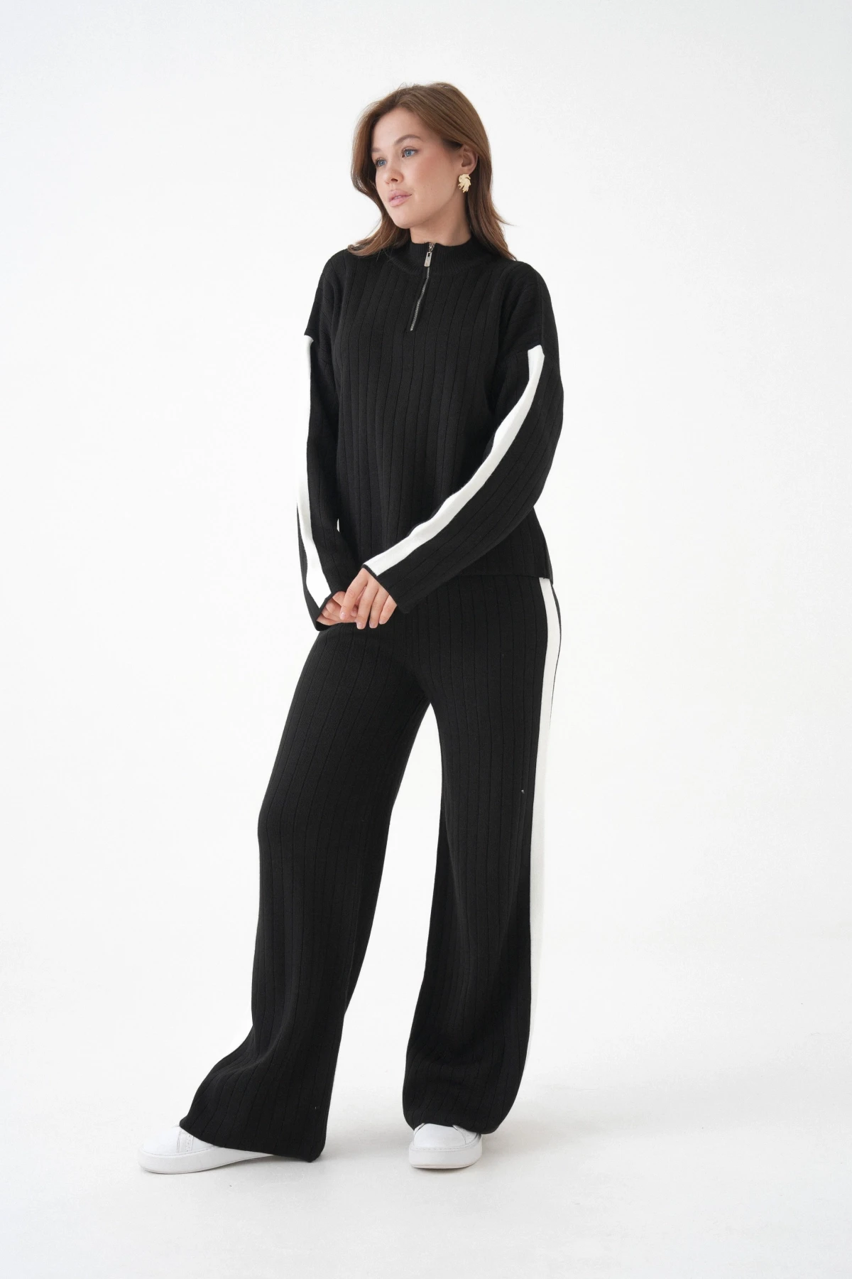 Kadın Dik Yaka Yarım Pat Fermuar Örgü Detay Kazak Pantolon İkili Triko Takım