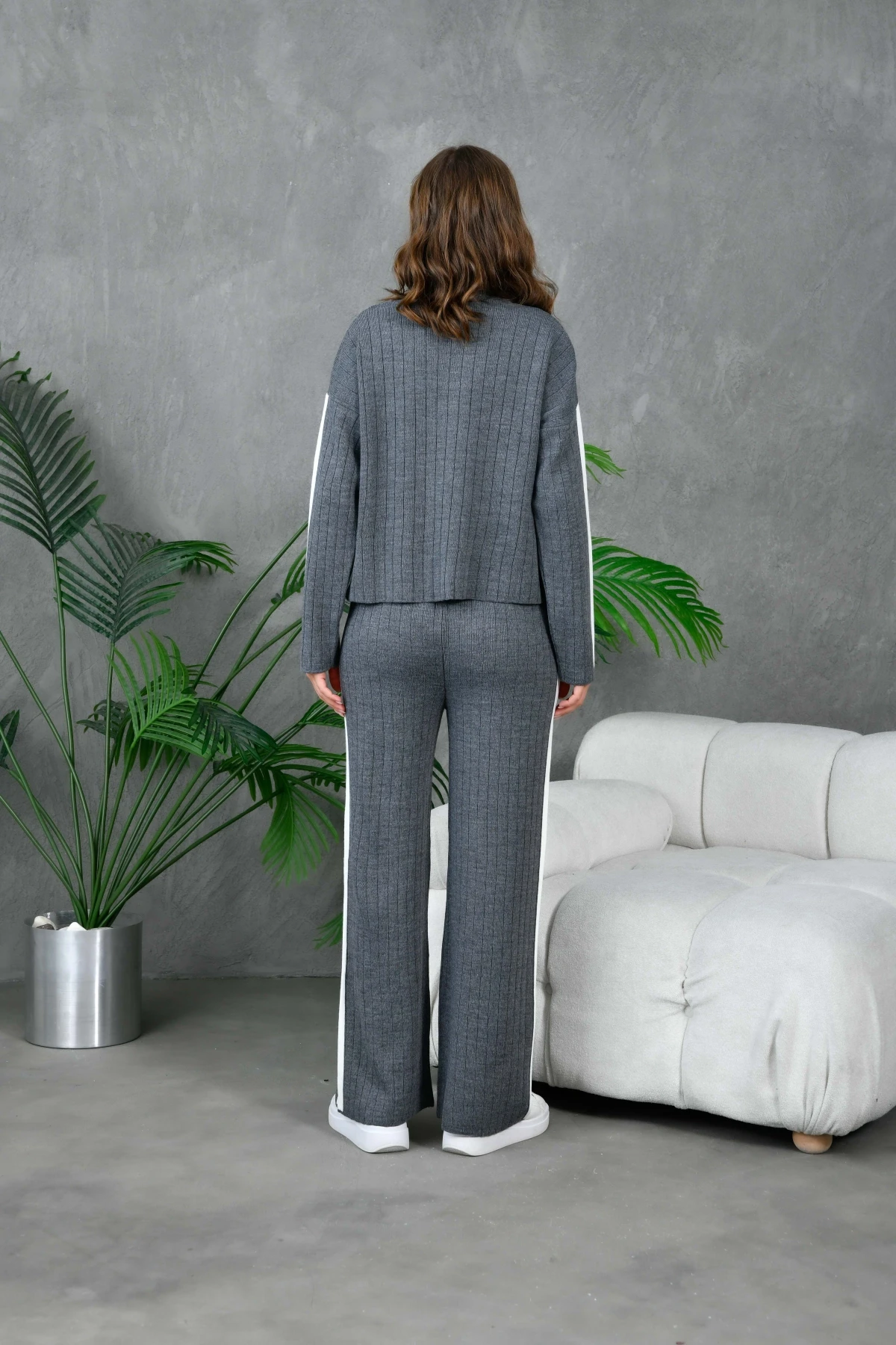 Kadın Dik Yaka Yarım Pat Fermuar Örgü Detay Kazak Pantolon İkili Triko Takım