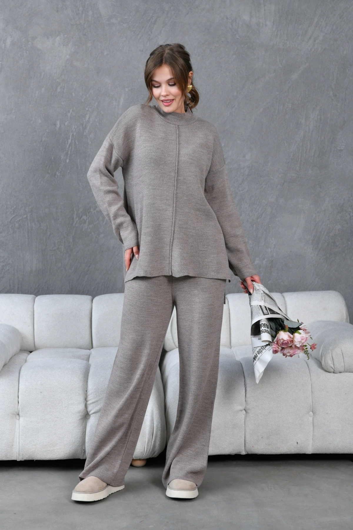 kadın dik yaka yırtmaçlı kazak pantolon triko alt-üst takım 