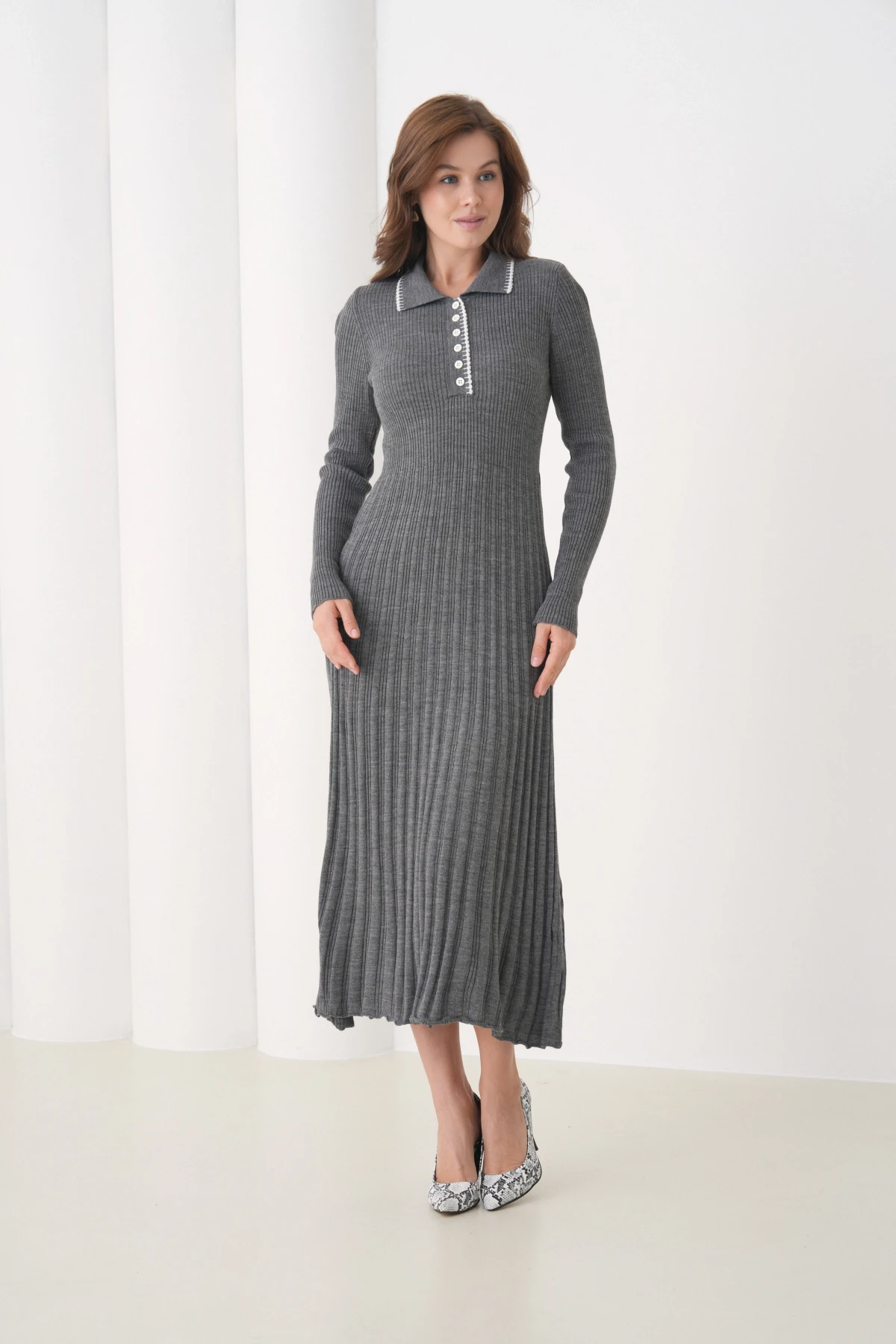 Kadın Polo Yaka Düğme Detay Kaşkorse Uzun Triko Elbise