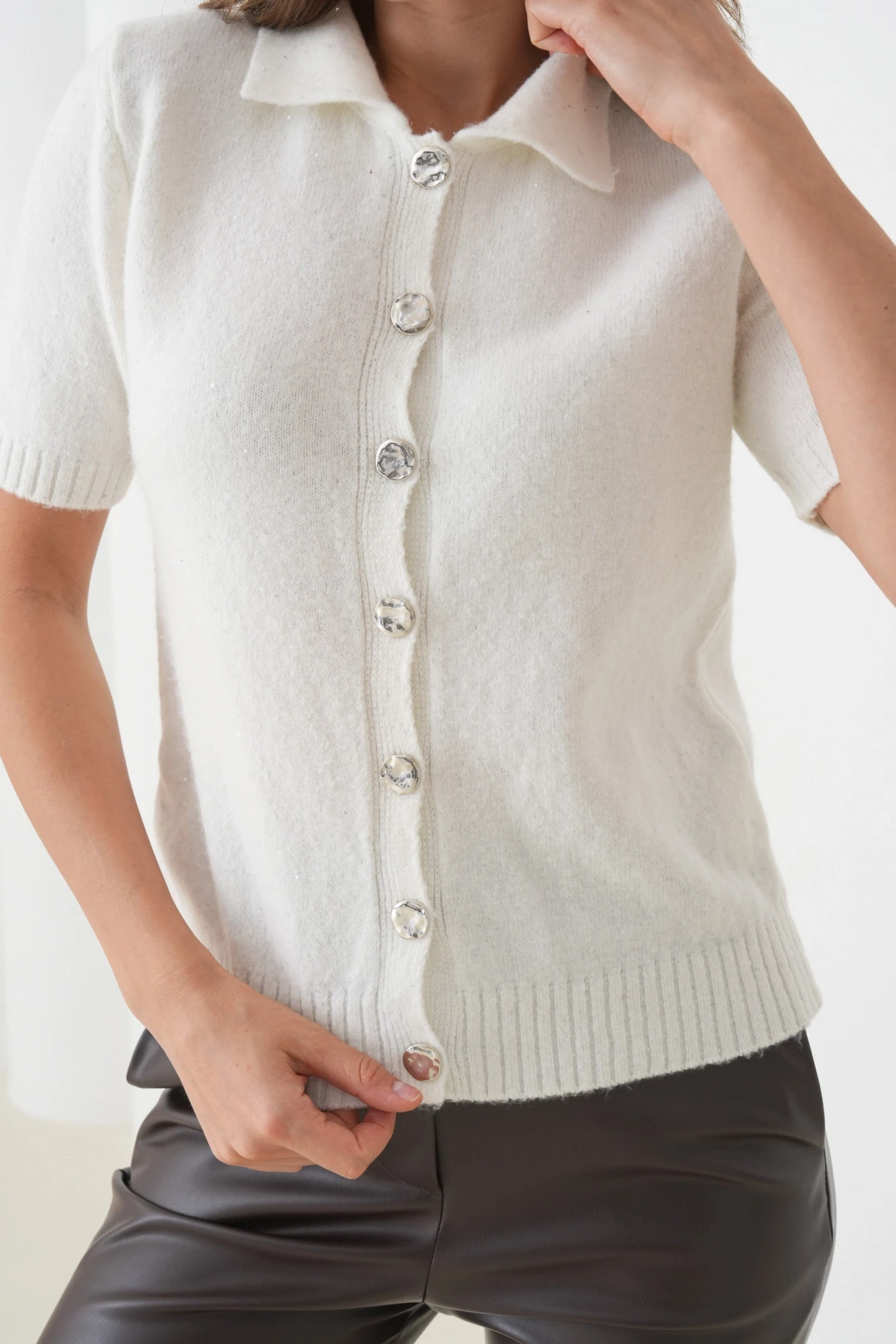 Kadın Polo Yaka Düğme Detay Kısa Kol Simli Triko Hırka