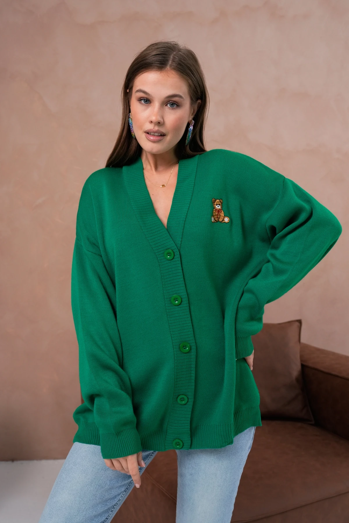 Kadın V Yaka Düğme Kapama Nakışlı Oversize Triko Hırka