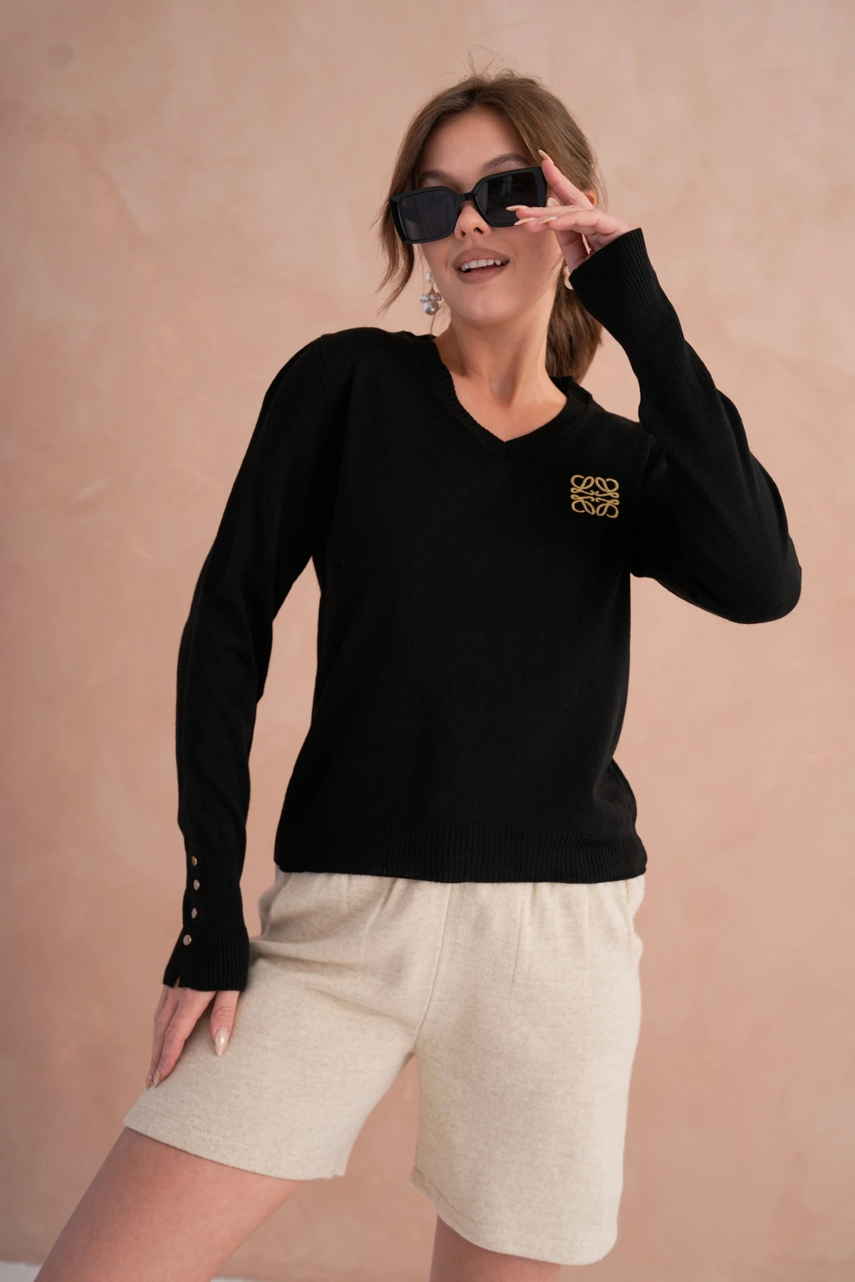 Kadın V Yaka Nakış Detay Kolu Troklu Triko Kazak