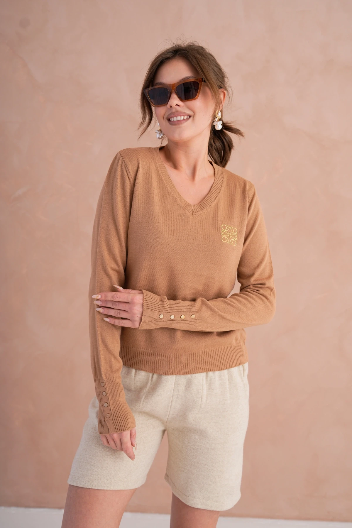 Kadın V Yaka Nakış Detay Kolu Troklu Triko Kazak