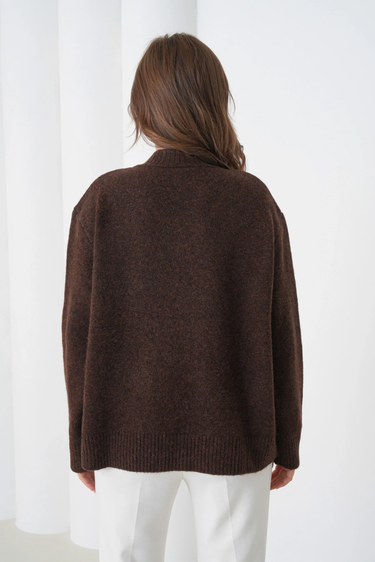 Kadın V Yaka Yumuşak Dokulu Oversize Triko Kazak