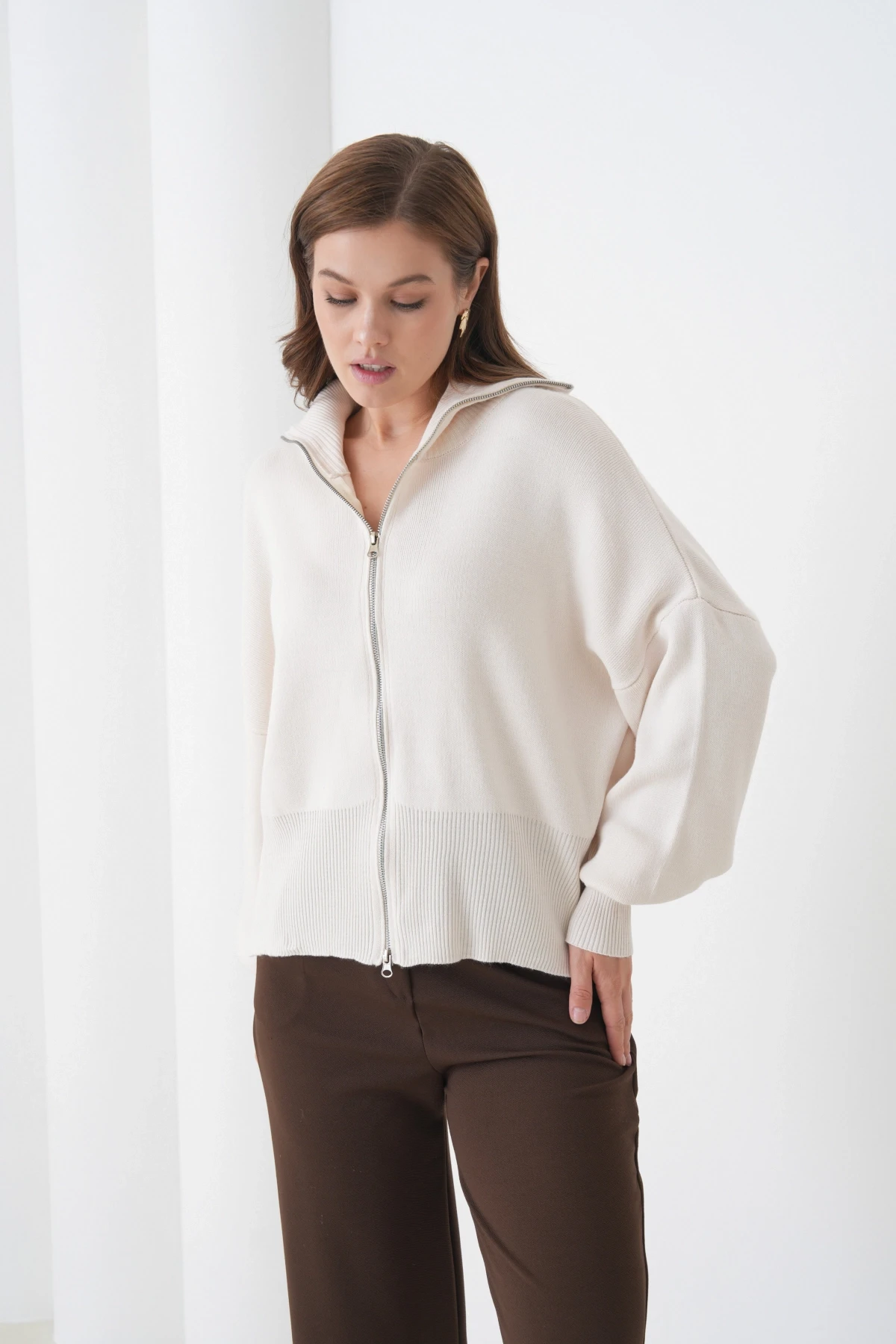 Kadın Balıkçı Yaka Fermuar Kapama Örgü Detay Triko Ceket