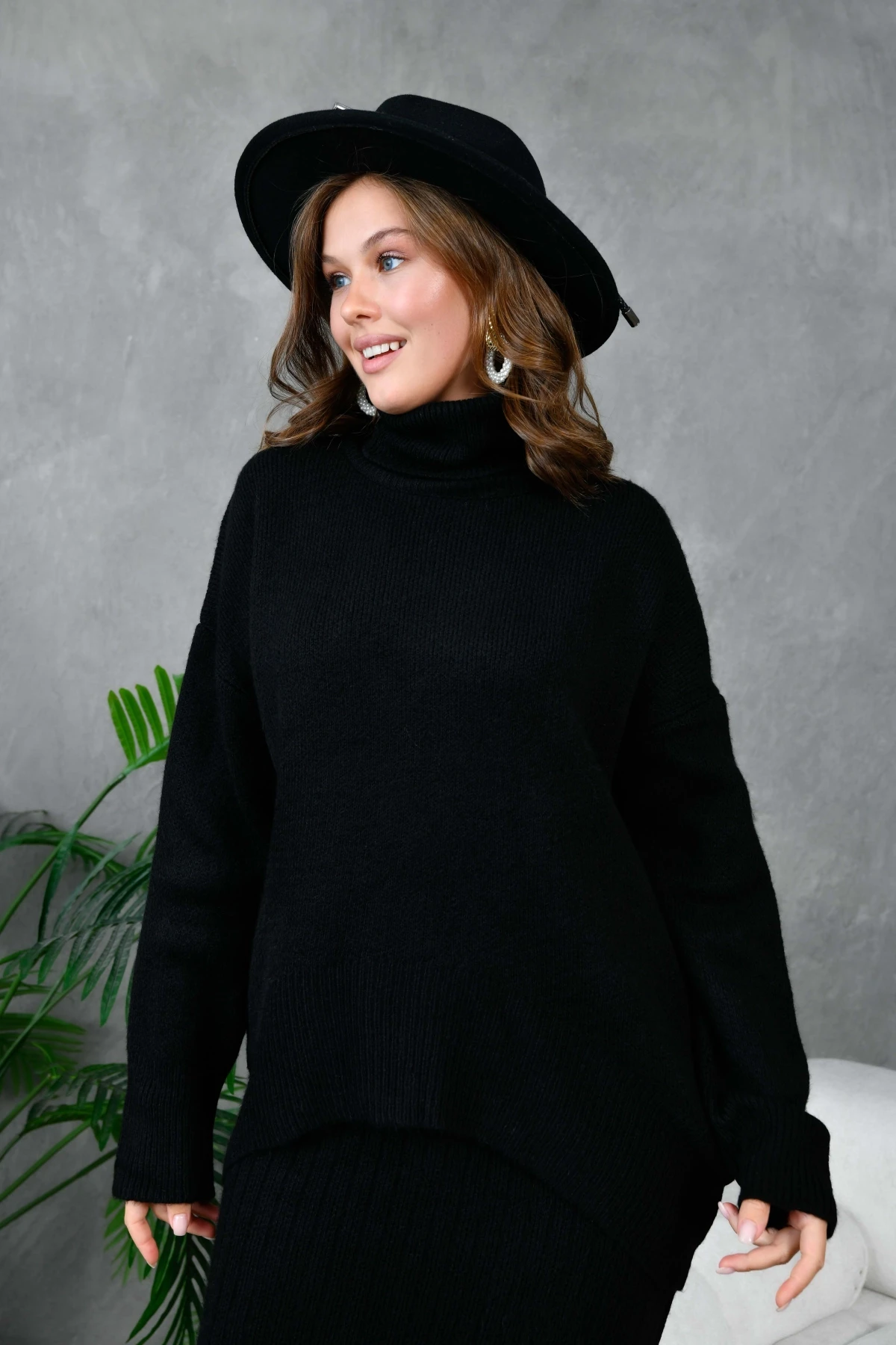 Kadın Balıkçı Yaka Oversize Kazak Uzun Etek İkili Triko Takım