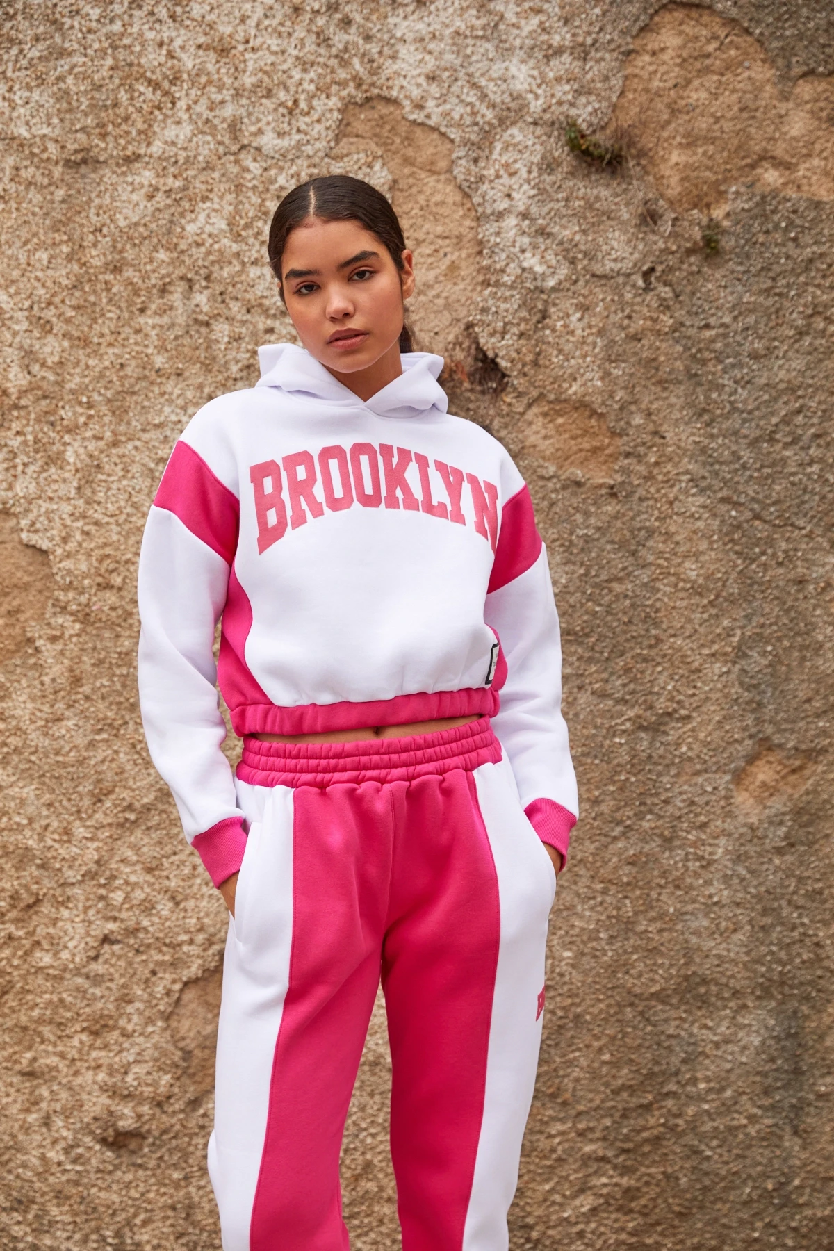  Kadın Beyaz Kapşonlu Baskı Detay Garnili Şardonlu Takım