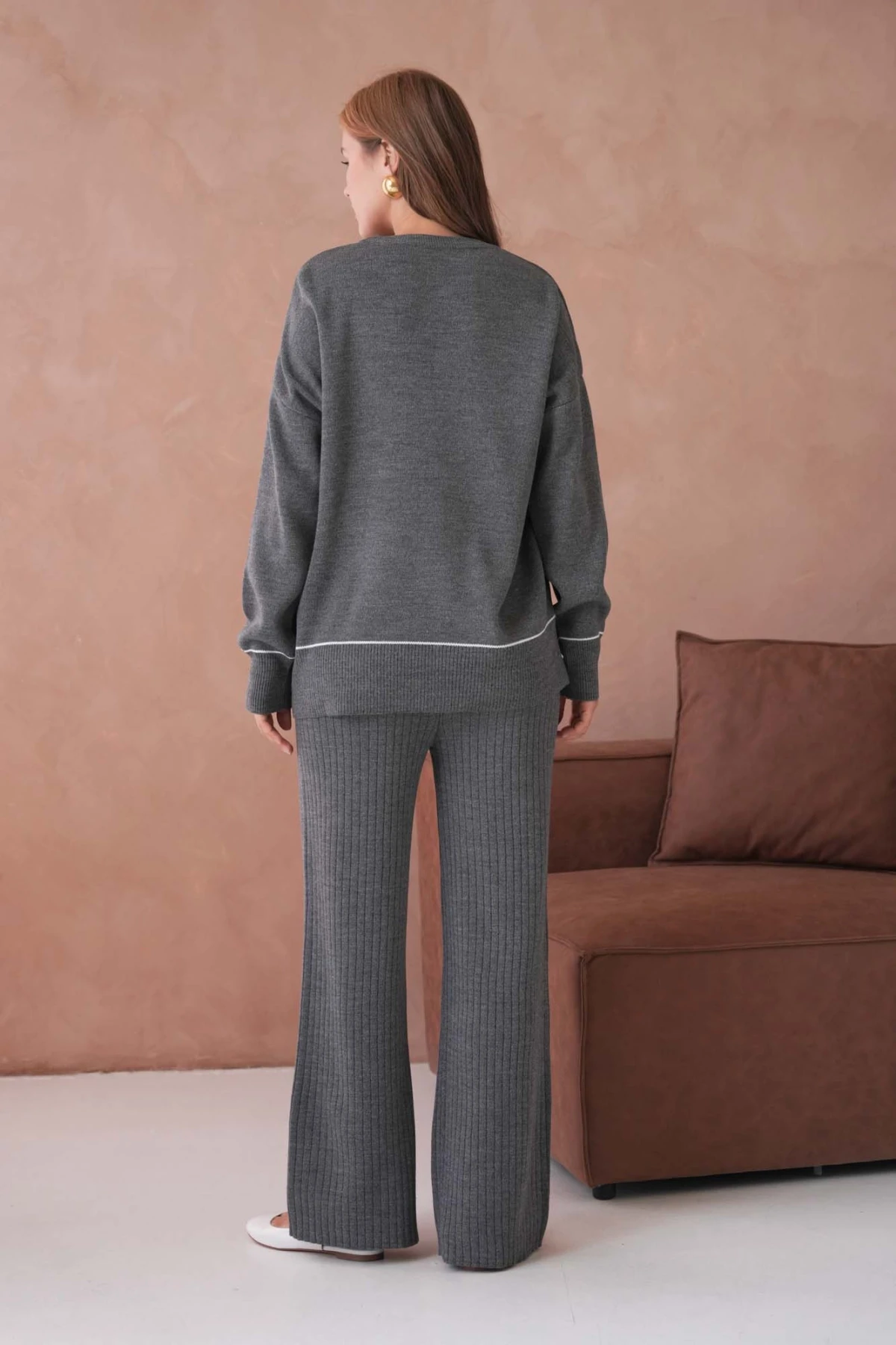 Kadın Bisiklet Yak Adüşük Kol Kazak Fitilli Pantolon İkili Triko Takım