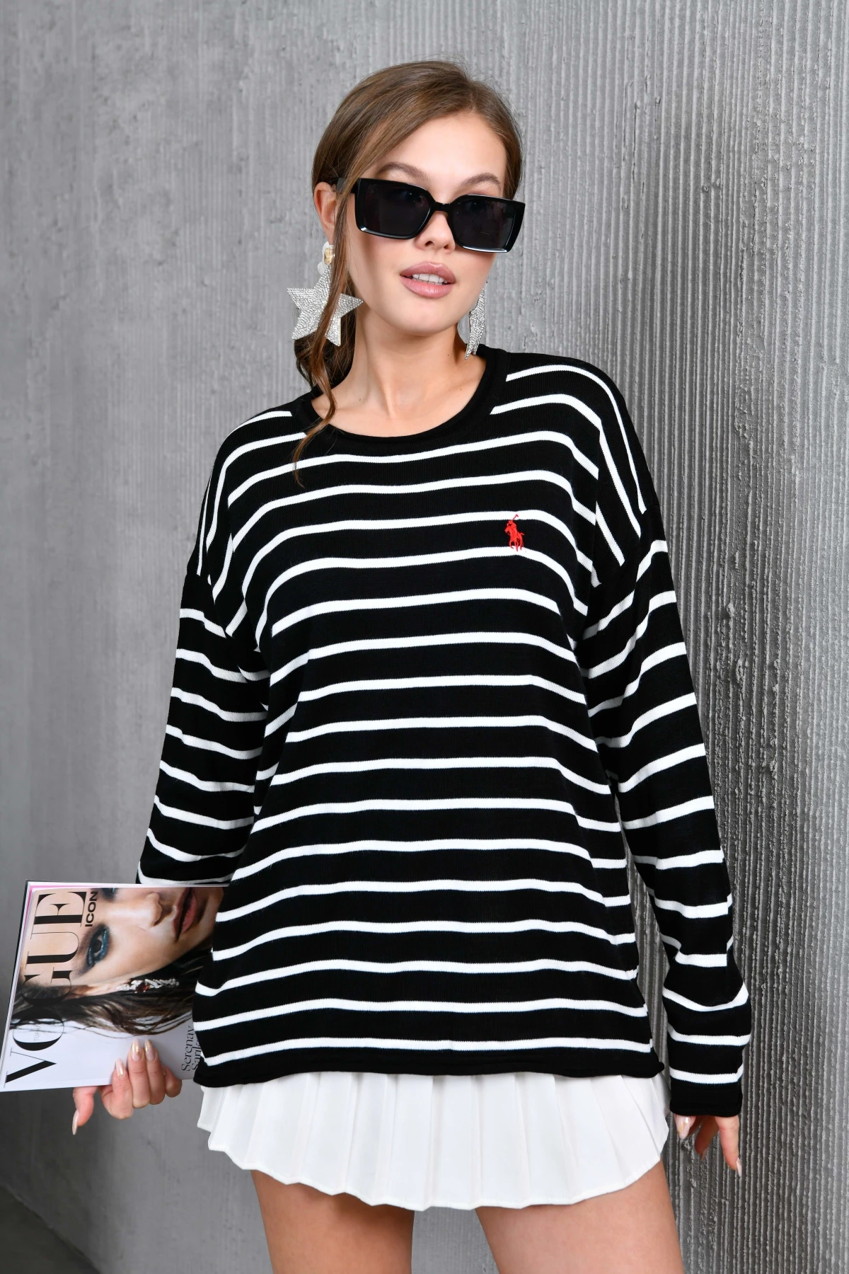 Kadın Bisiklet Yaka Çizgili Nakış Detay Oversize Triko Kazak