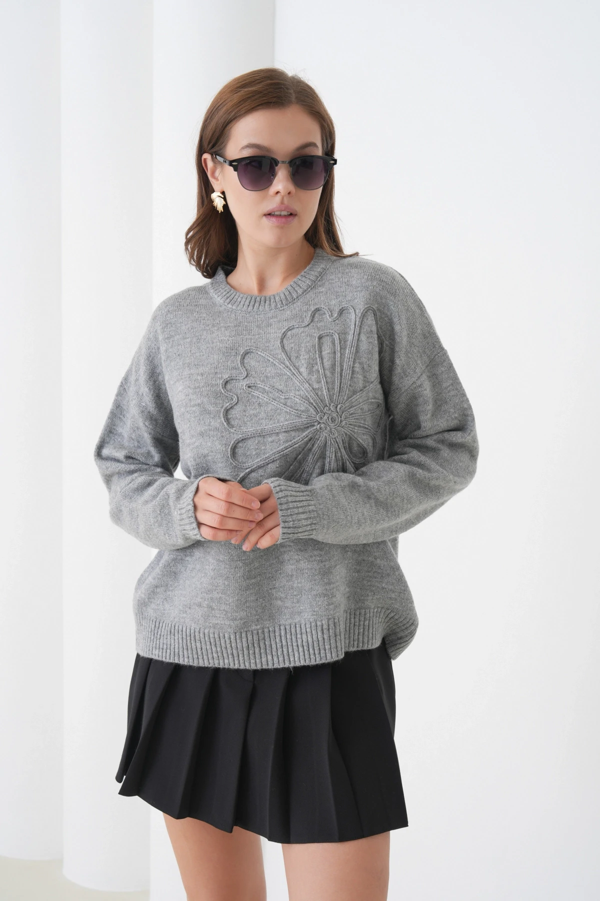 Kadın Bisiklet Yaka Desen İşlemeli Yumuşak Dokulu Triko Kazak