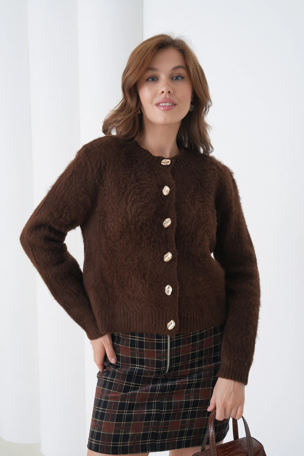 Kadın Bisiklet Yaka Düğme Detaylı Yumuşak Dokulu Şardonlu Triko Ceket