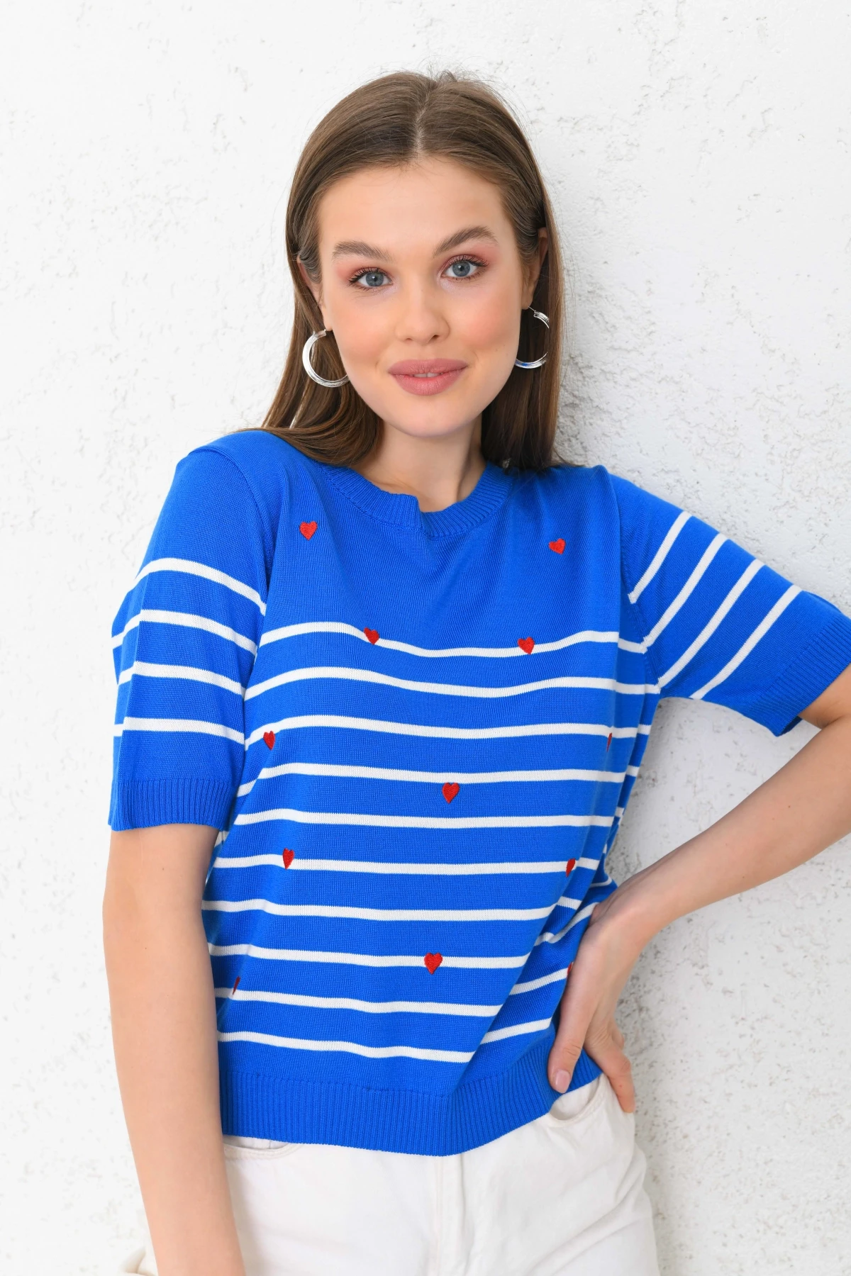 Kadın Bisiklet Yaka Kısa Kol Nakış İşlemeli Triko Kazak 10195.Vsc