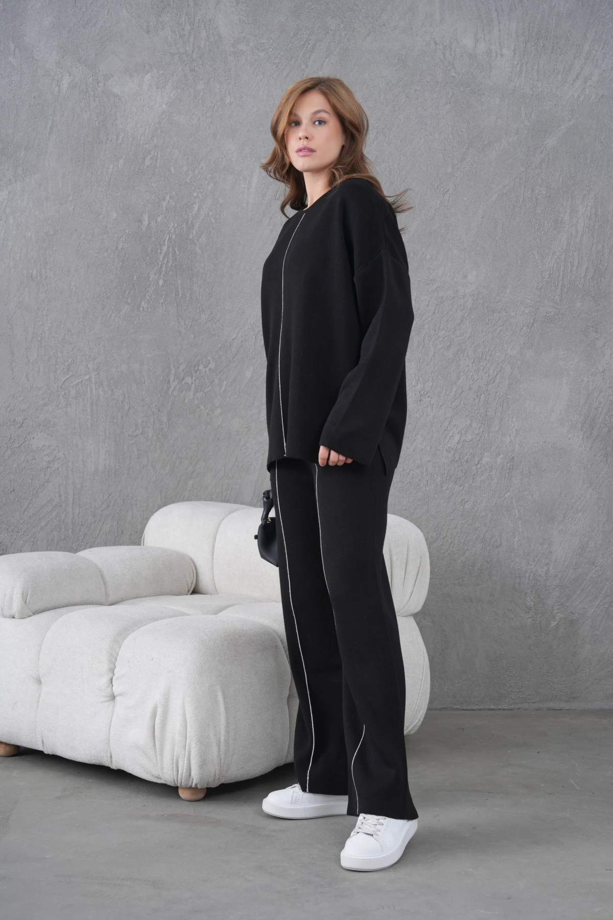 Kadın Bisiklet Yaka Yırtmaçlı Oversize Kazak Pantolon İkili Triko Takım