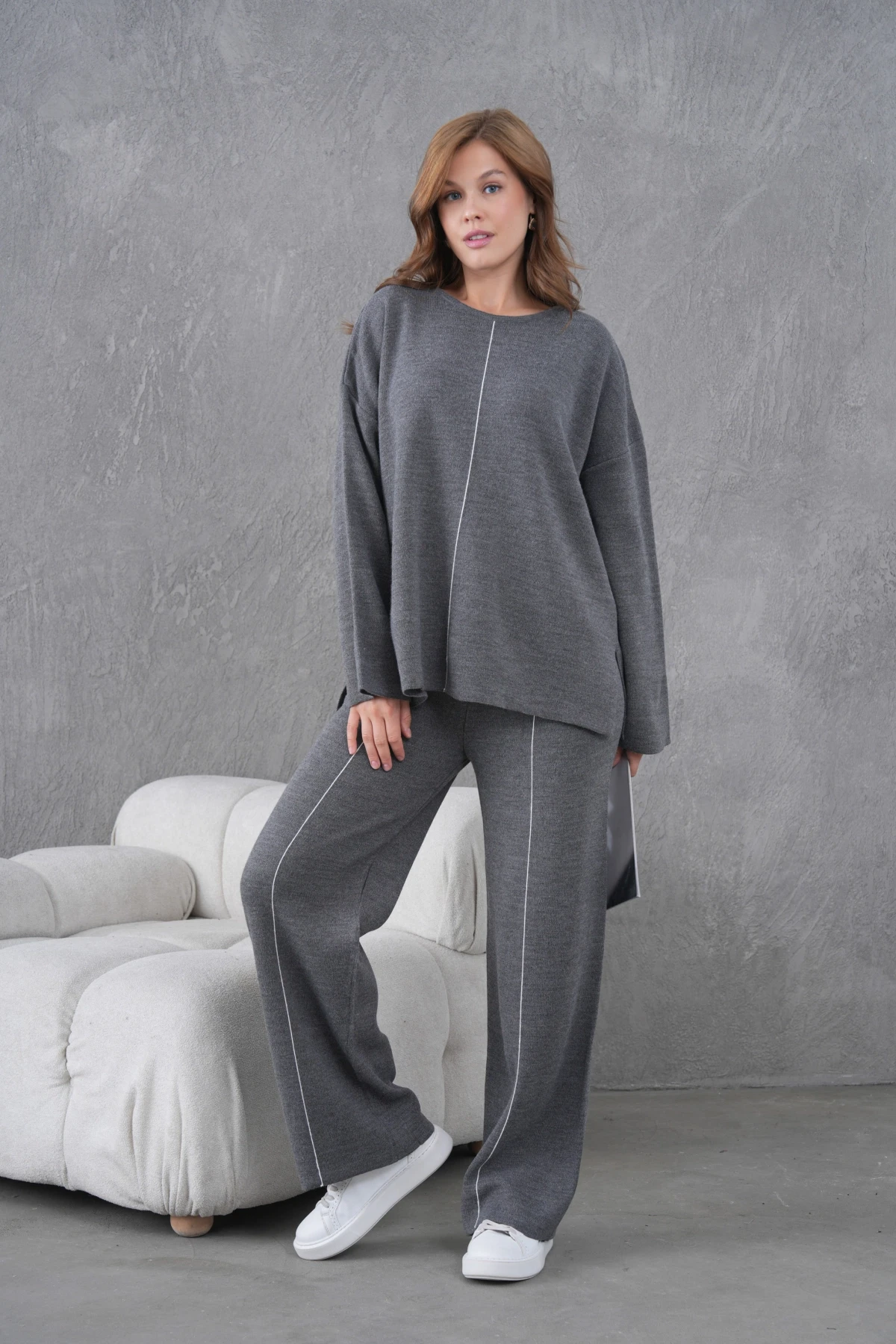 Kadın Bisiklet Yaka Yırtmaçlı Oversize Kazak Pantolon İkili Triko Takım