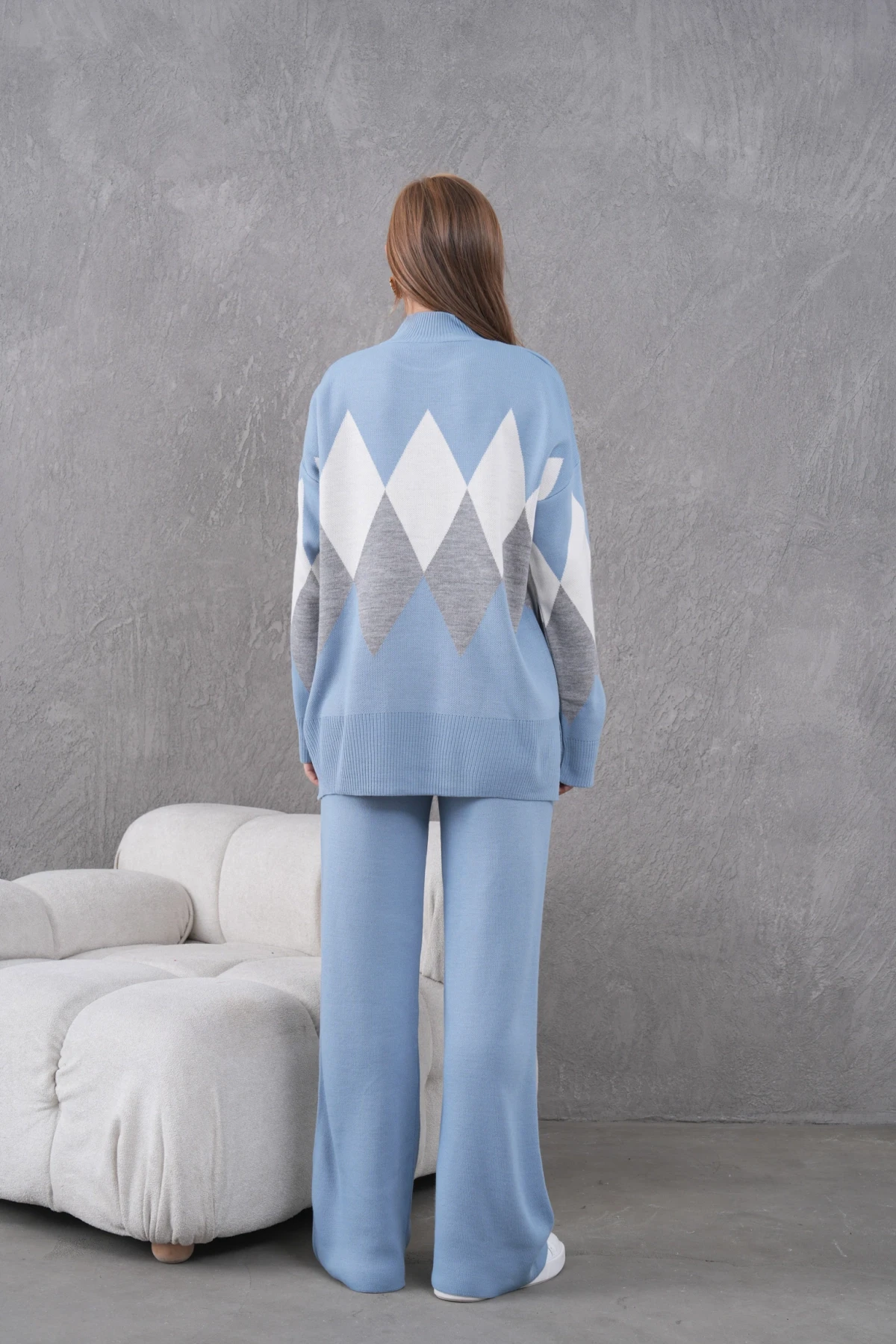 Kadın Dik Yaka Desenli Yırtmaçlı Kazak Pantolon İkil Triko Takım