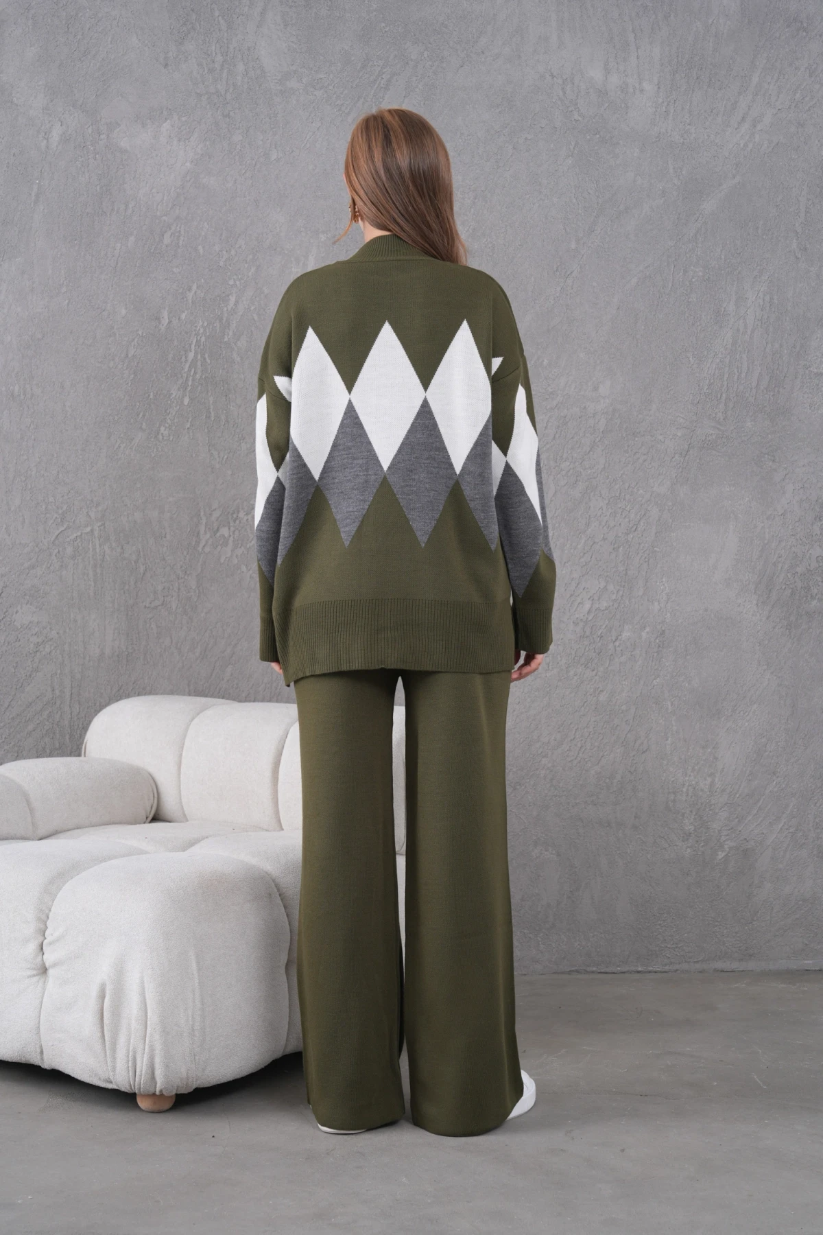 Kadın Dik Yaka Desenli Yırtmaçlı Kazak Pantolon İkil Triko Takım