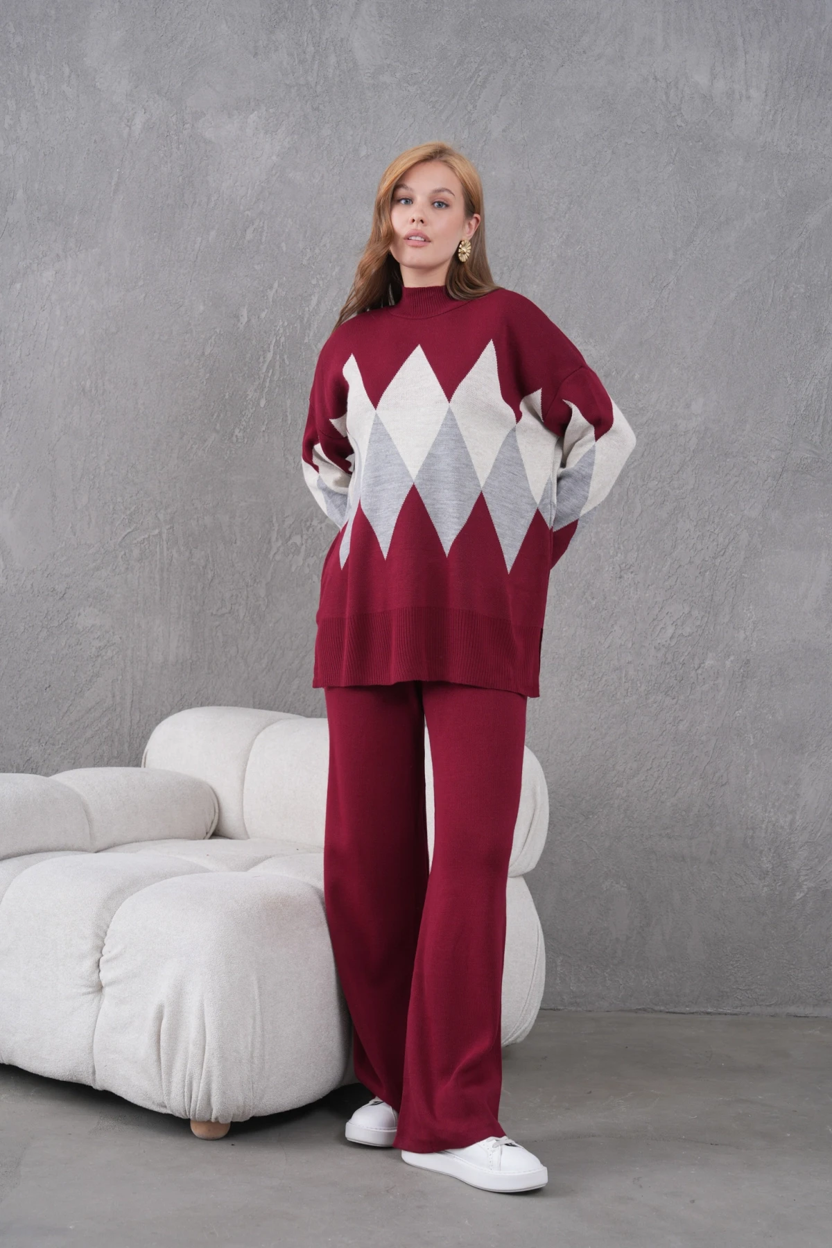 Kadın Dik Yaka Desenli Yırtmaçlı Kazak Pantolon İkil Triko Takım