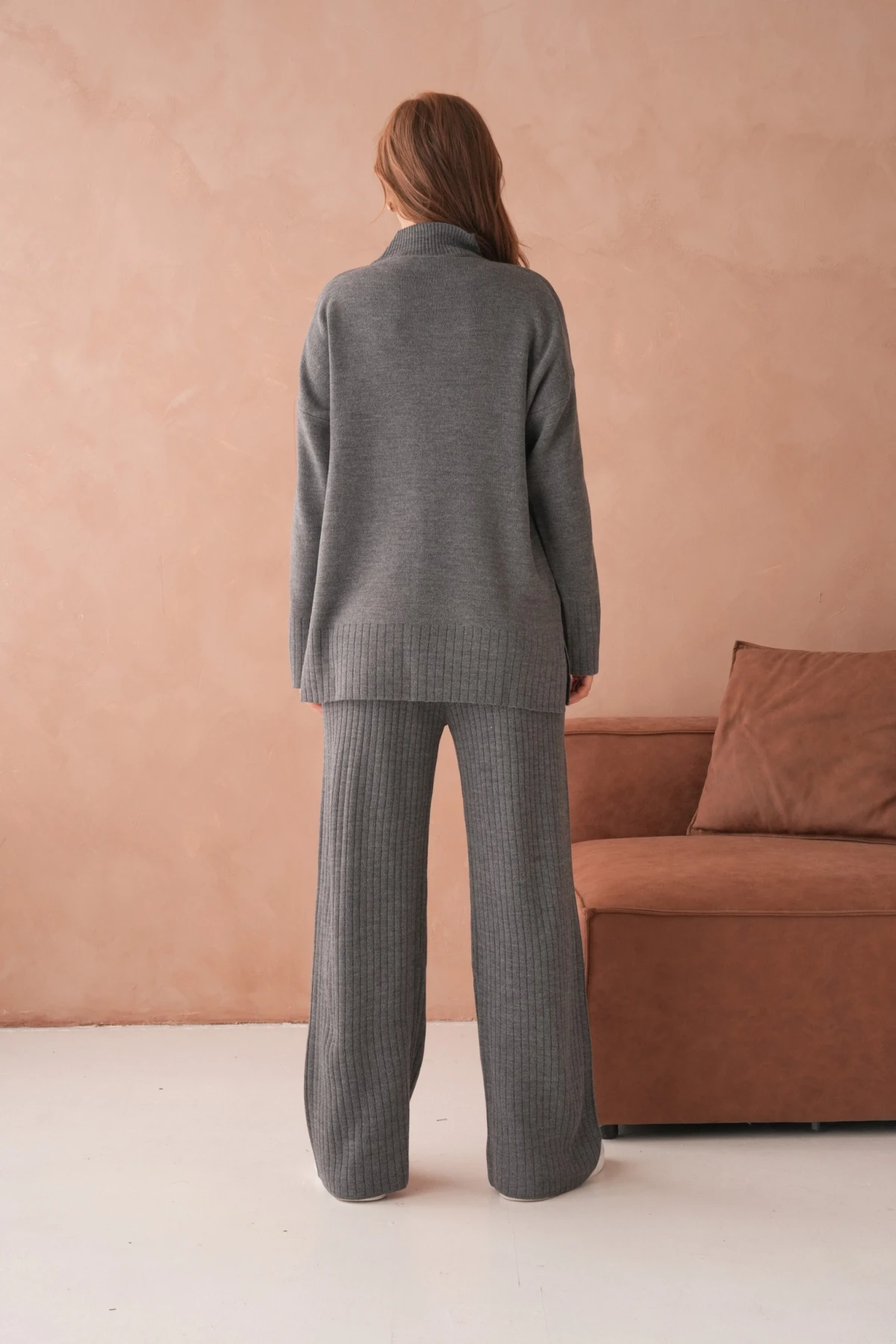 Kadın Dik Yaka Düğme Detay Yırtmaçlı Salaş Kazak Pantolon İkili Triko Takım