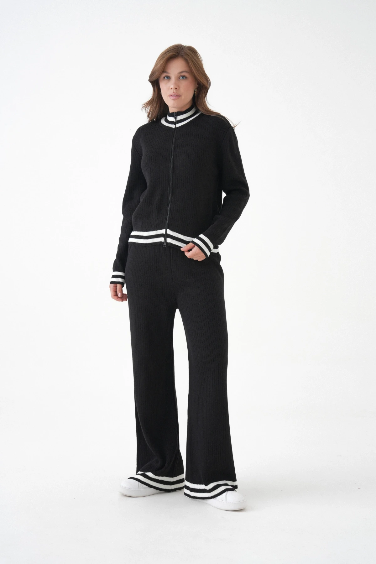 Kadın Dik Yaka Fermuar Kapama Çizgili Kaşkorse Ceket Pantolon İkili Triko Takım