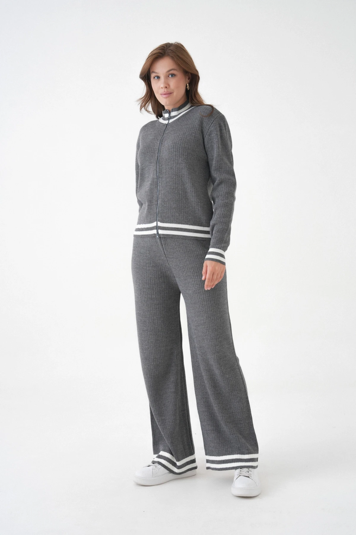 Kadın Dik Yaka Fermuar Kapama Çizgili Kaşkorse Ceket Pantolon İkili Triko Takım