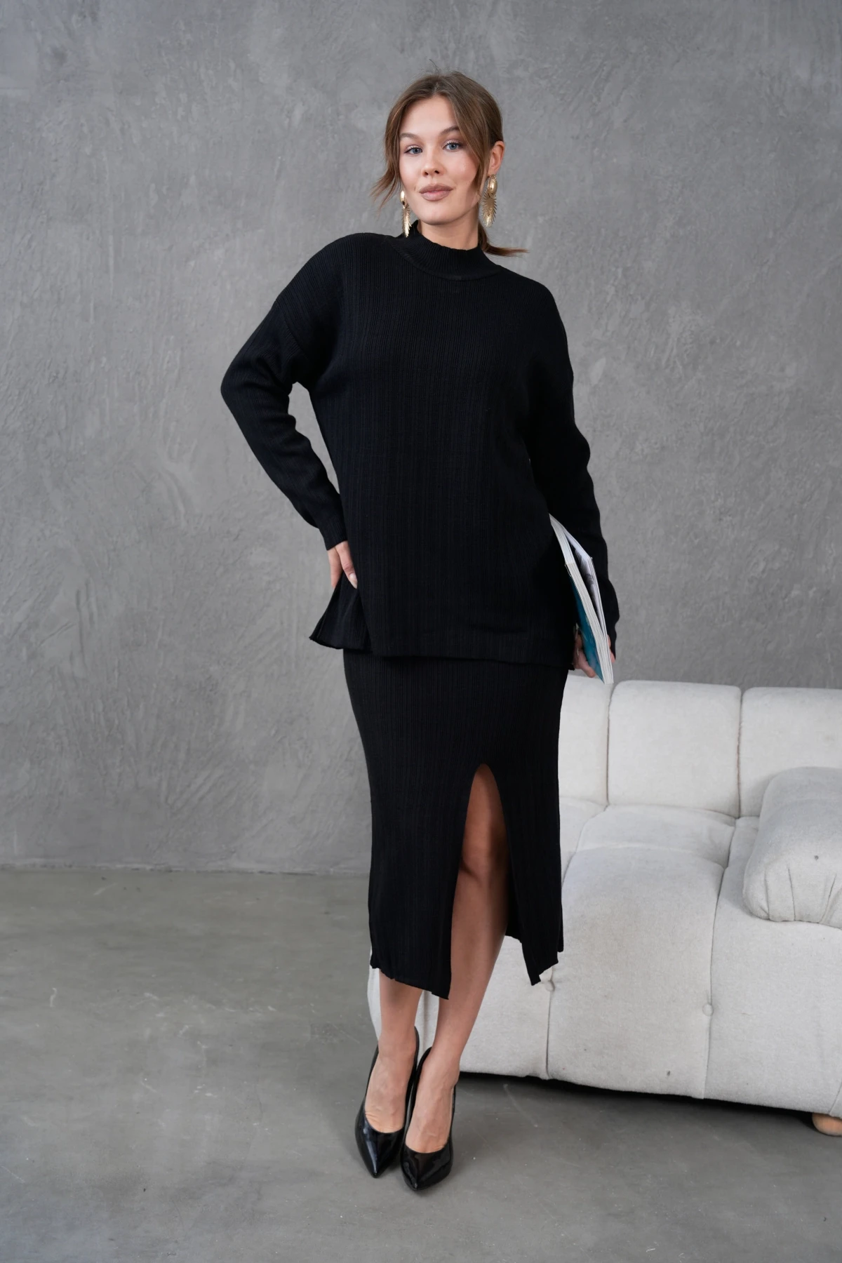 Kadın Dik Yaka Kazak Yırtmaçlı Uzun Etek İkili Triko Takım