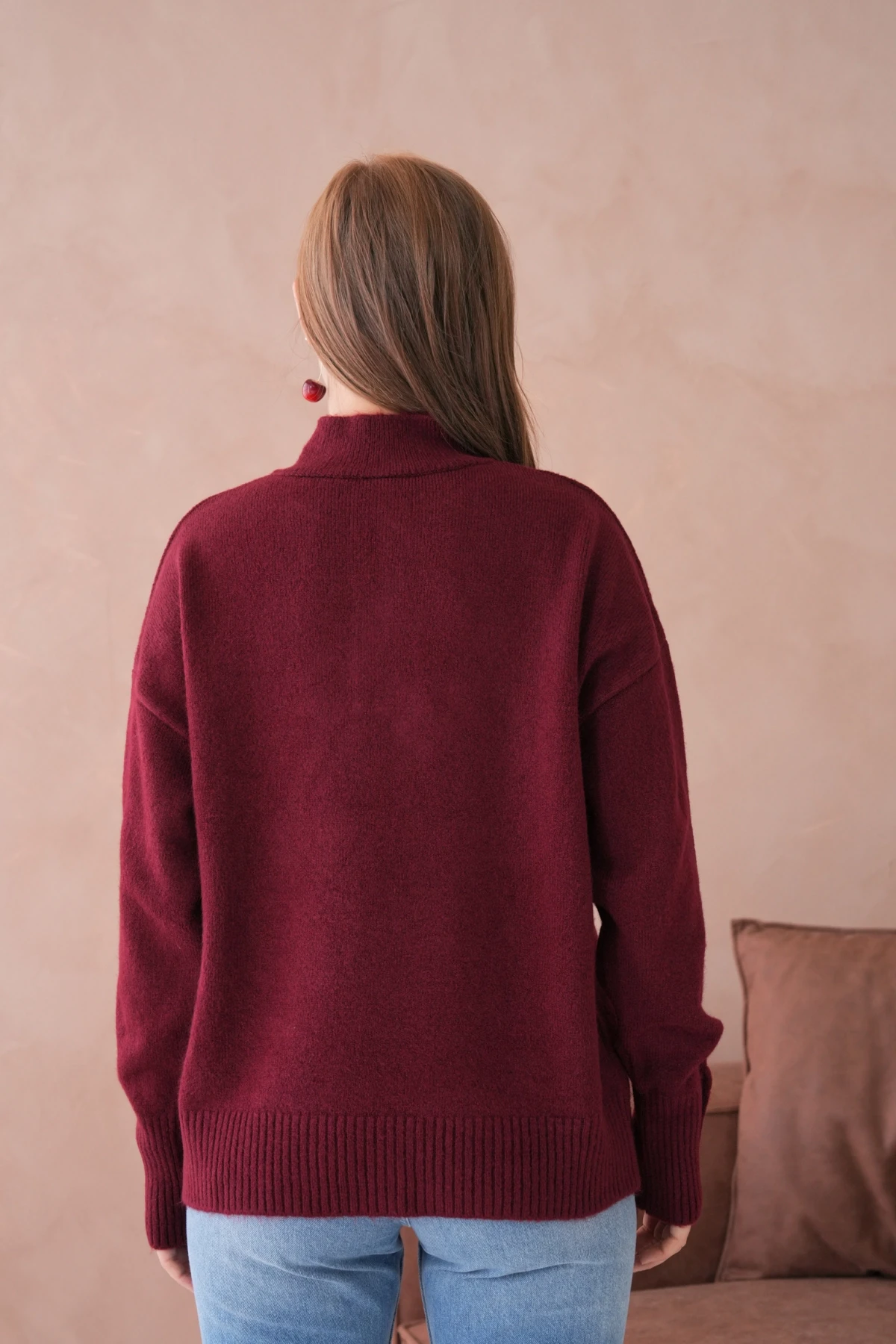 Kadın Dik Yaka Kolları Düğme Detaylı Yumuşak Dokulu Şardonlu Triko Kazak