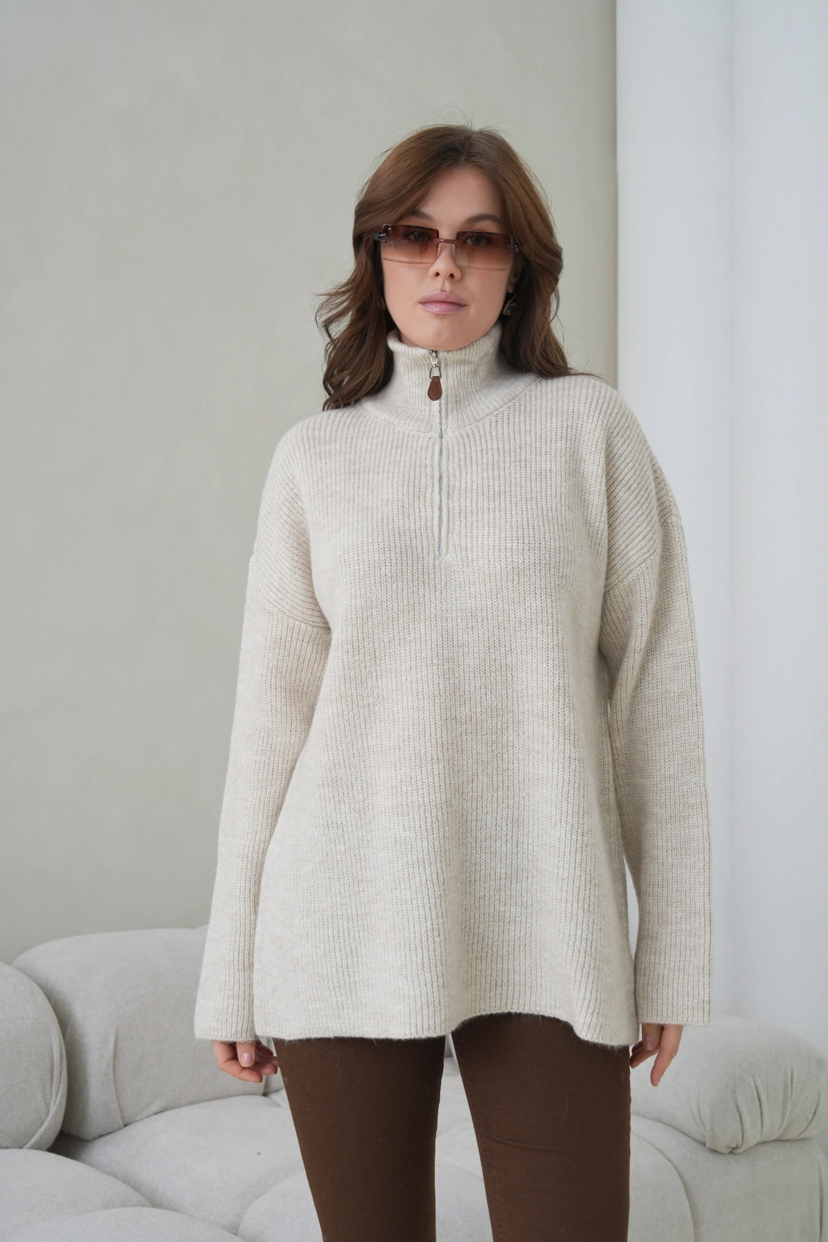 Kadın Dik Yaka Yarım Pat Fermuar Kapama Yumuşak Dokulu Oversize Triko Kazak 8702Sw