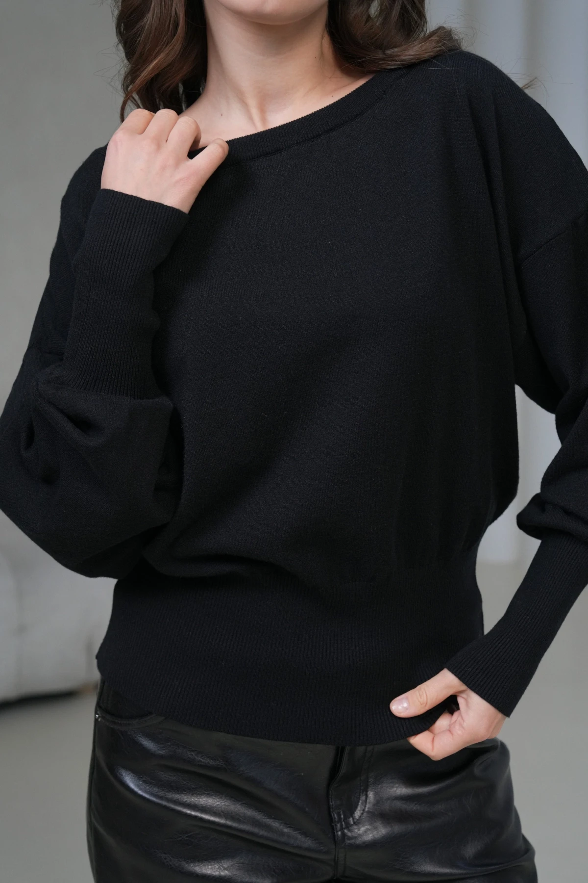 kadın geniş yaka koll detay trko kazak