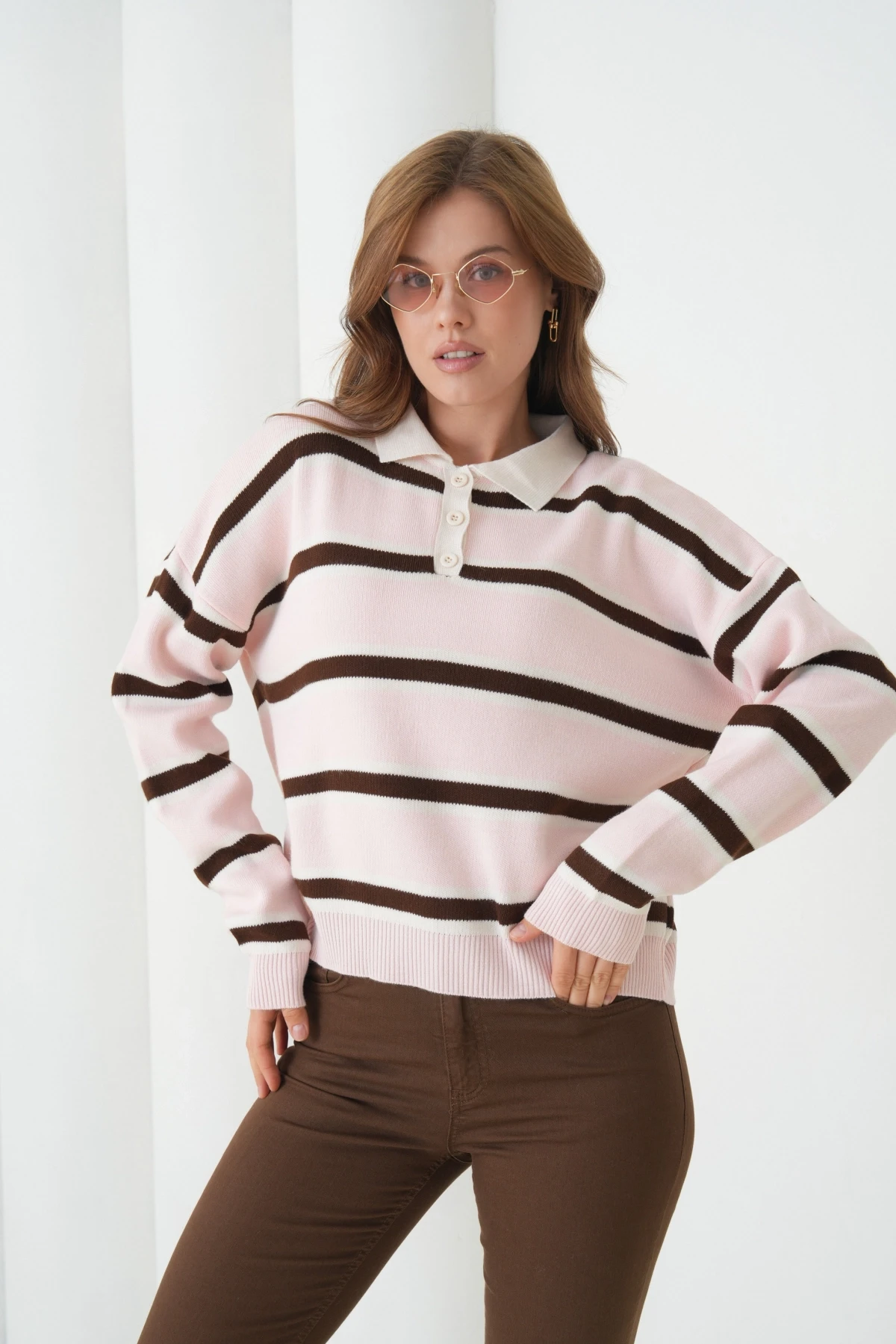 Kadın Polo Yaka Çizgili Yumuşak Dokulu Oversize Triko Kazak 