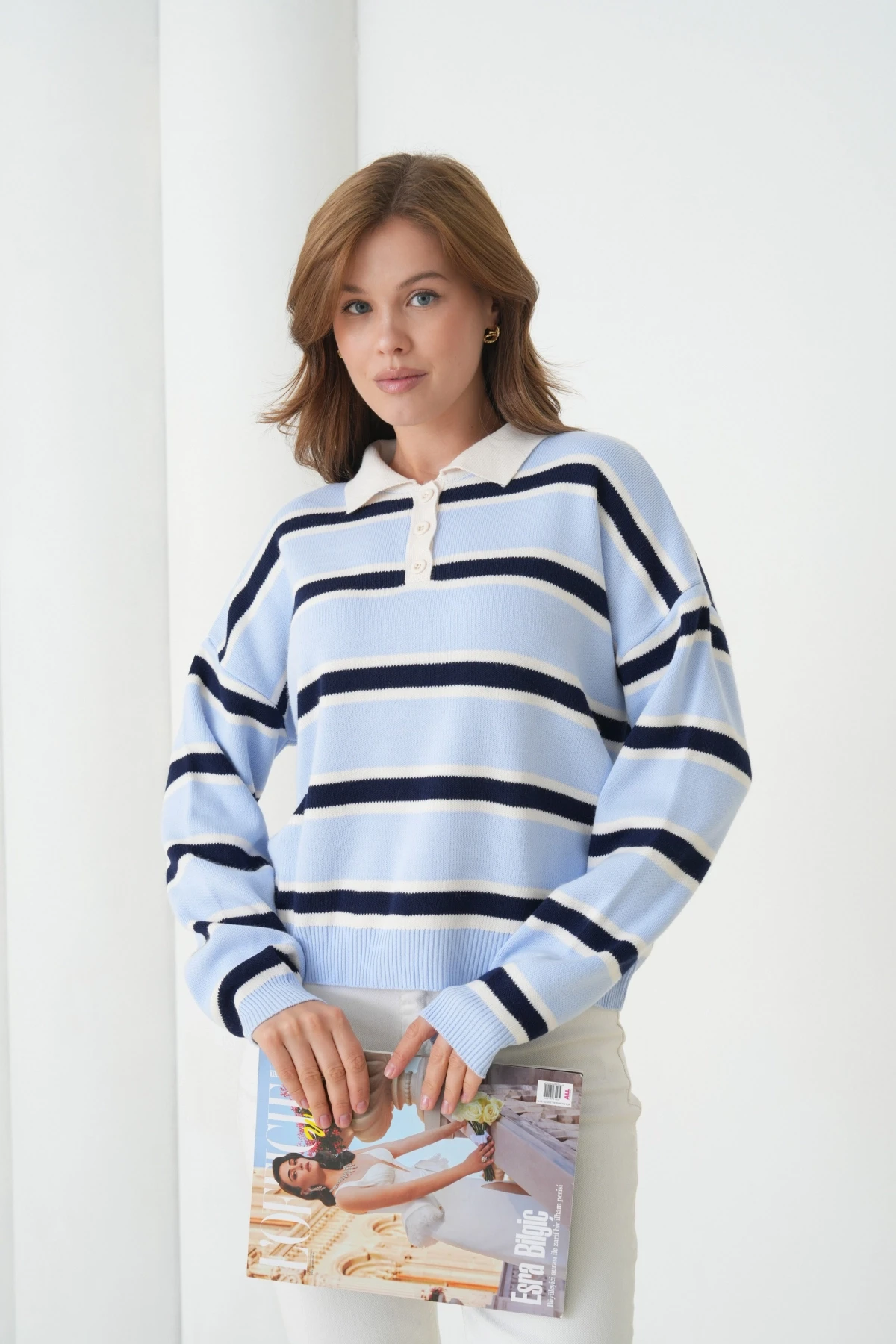 Kadın Polo Yaka Çizgili Yumuşak Dokulu Oversize Triko Kazak 