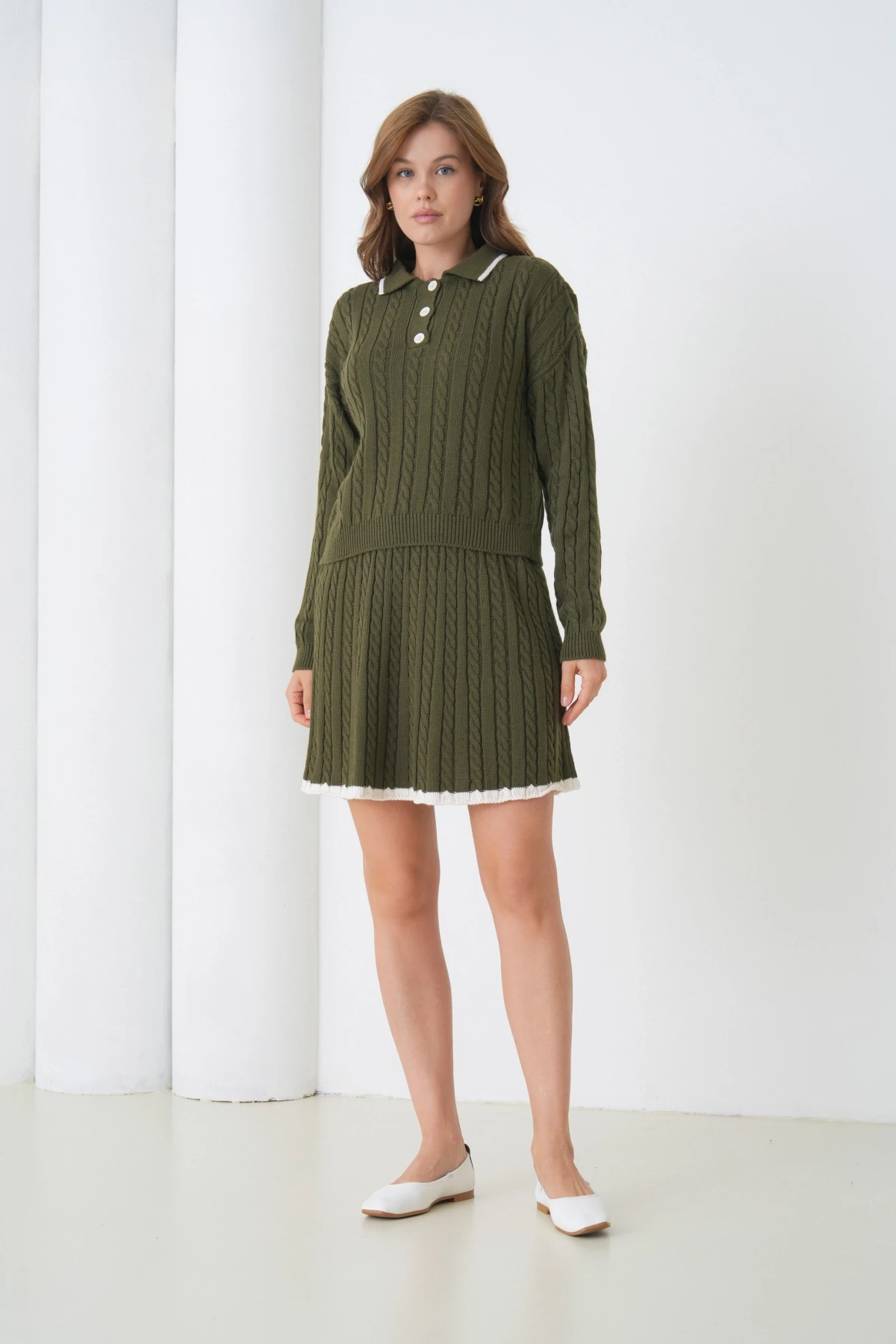 Kadın Polo Yaka Örgü Detay Etekli İkili Triko Takım