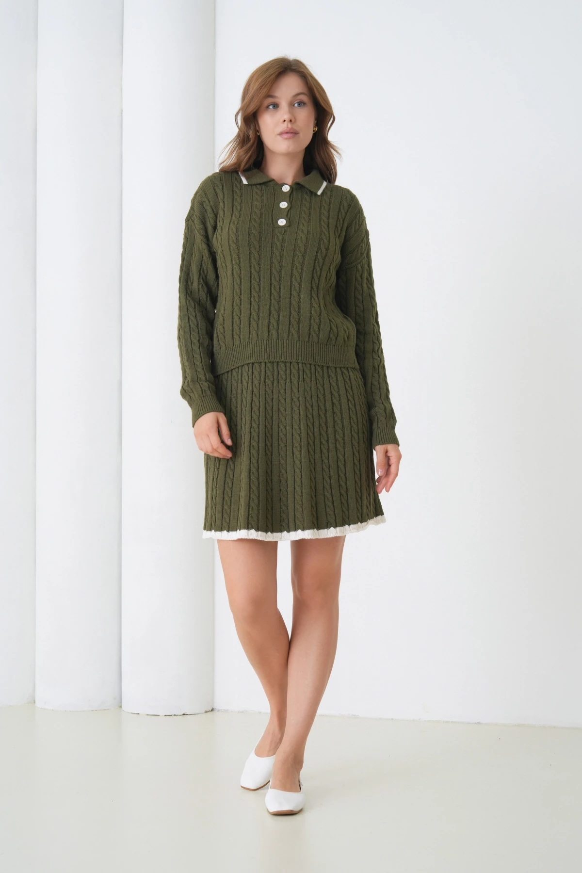 Kadın Polo Yaka Örgü Detay Etekli İkili Triko Takım