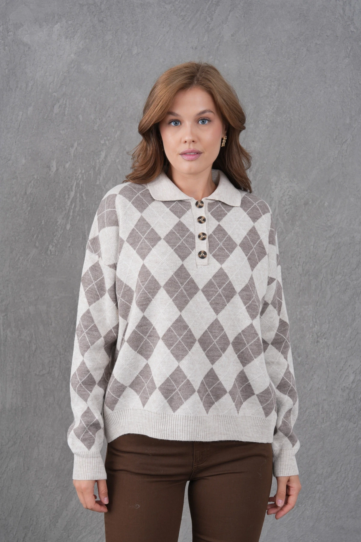 Kadın Polo Yaka Yarım Pat Düğme Detay Desenli Oversize Triko Kazak