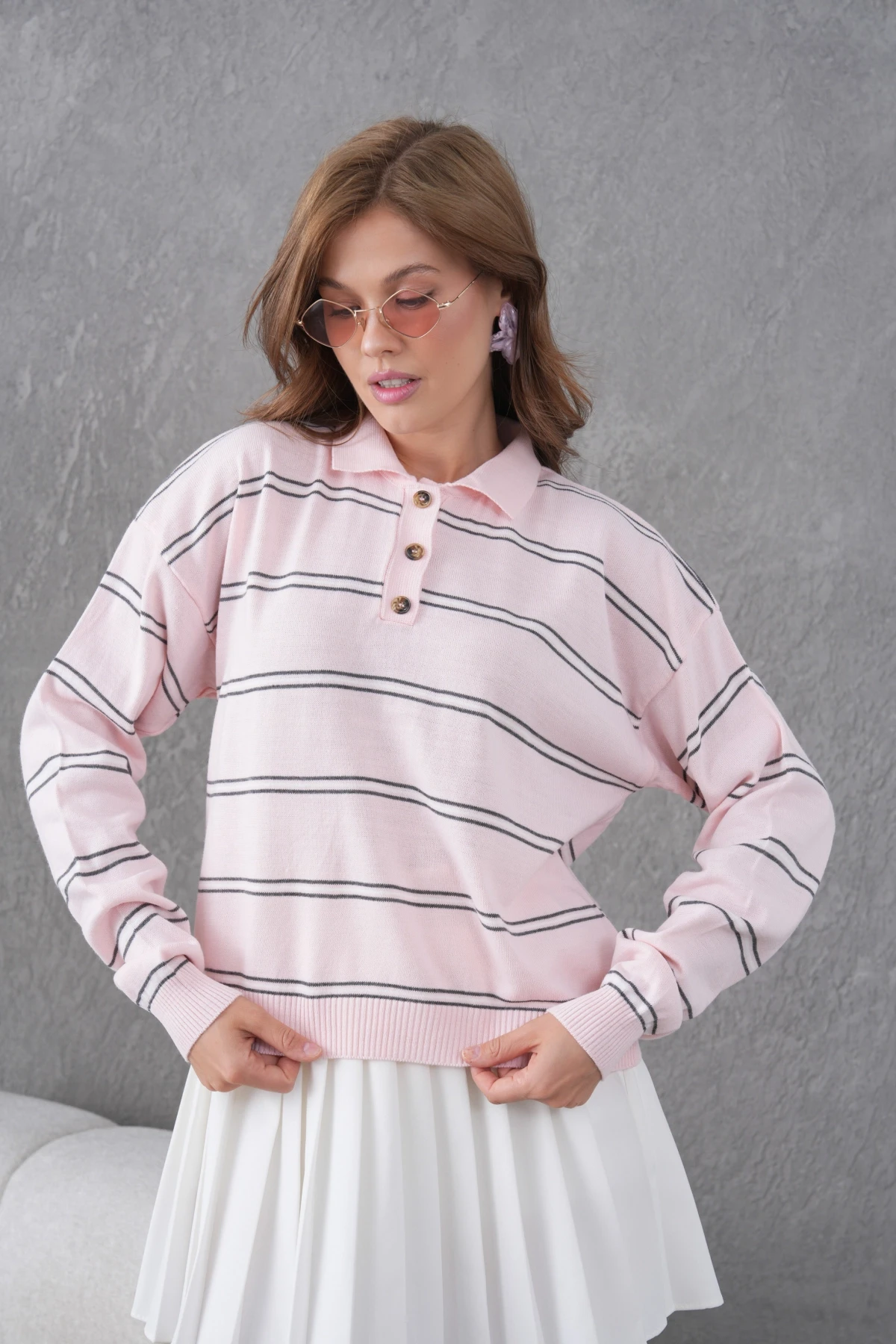 Kadın Polo Yaka Yarım Pat Düğme Kapama Çizgili Triko Kazak
