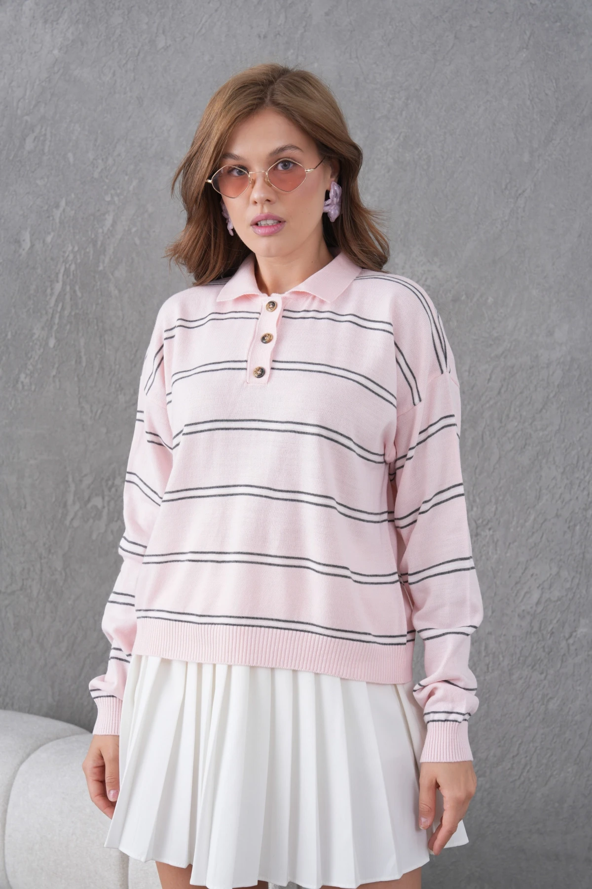 Kadın Polo Yaka Yarım Pat Düğme Kapama Çizgili Triko Kazak