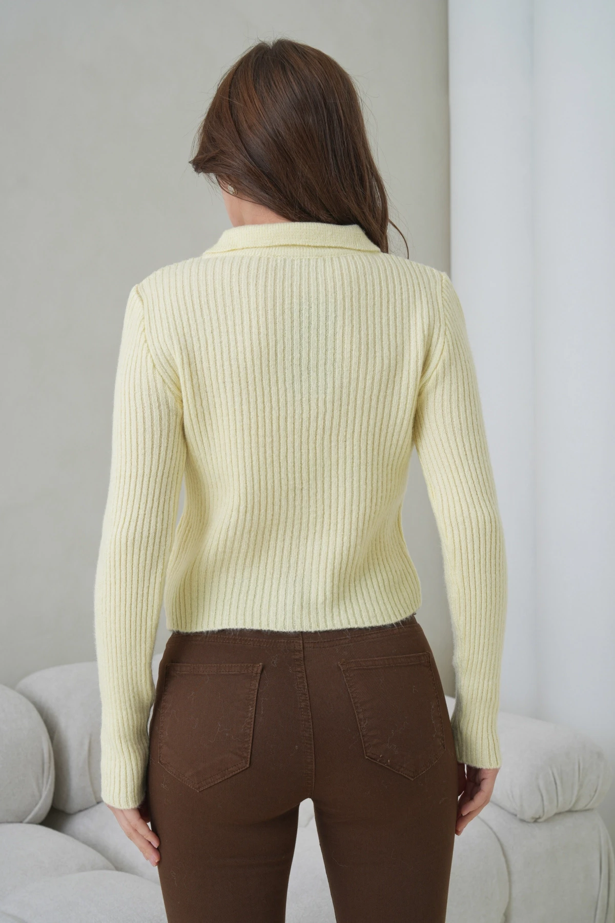 Kadın Polo Yaka Fermuar Detaylı Yumuşak Dokulu Fitilli Triko Ceket