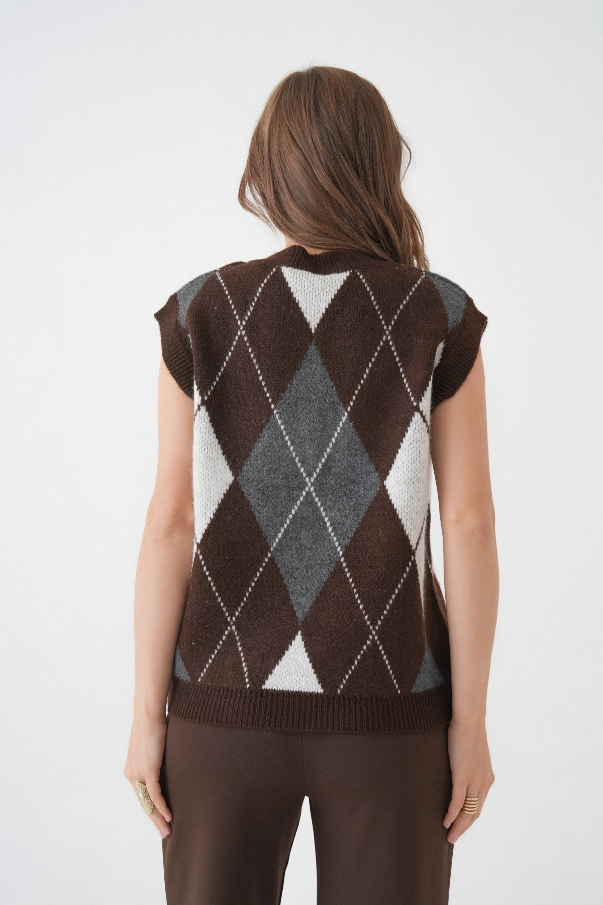 Kadın V Yaka Desenli Yumuşak Dokulu Triko Sweater