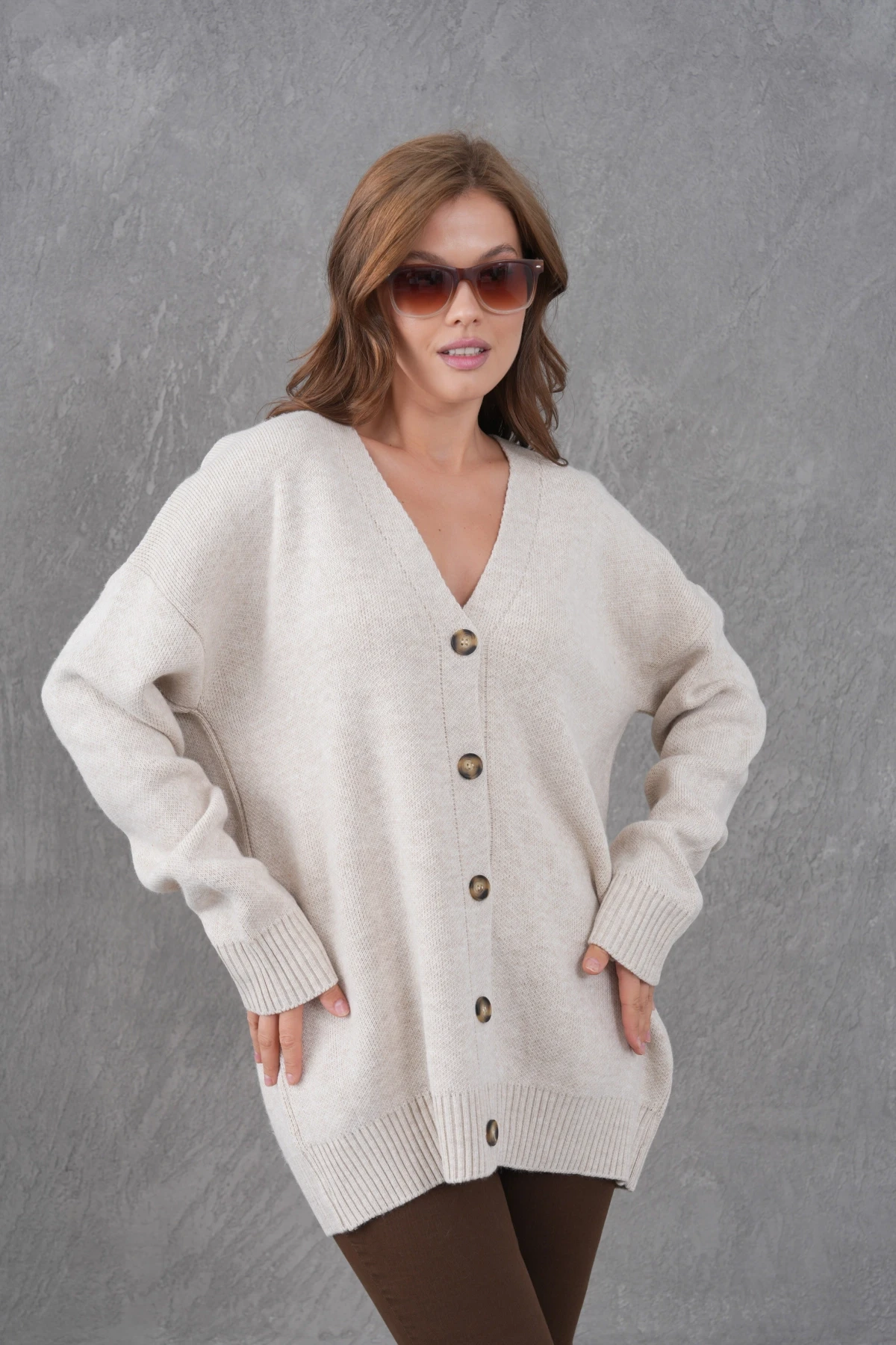 Kadın V Yaka Düğme Kapama Oversize Uzun Triko Hırka 8596