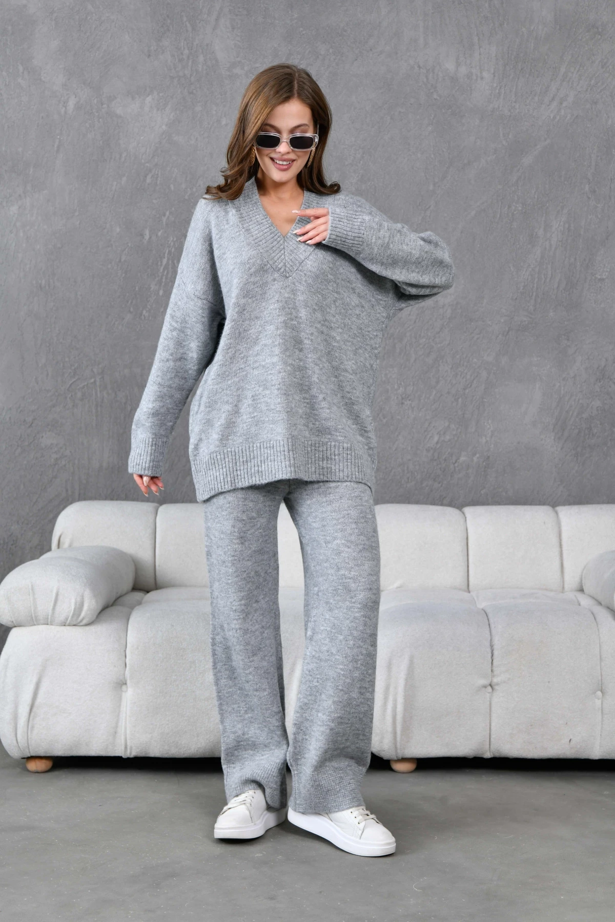 Kadın V Yaka Örgü Detay Oversize Kazak Pantolon İkili Triko Takım