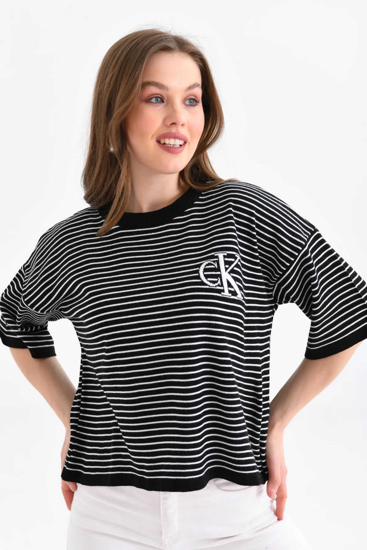 Kadın Bisiklet Yaka Çizgili Oversize Triko Kazak 10160