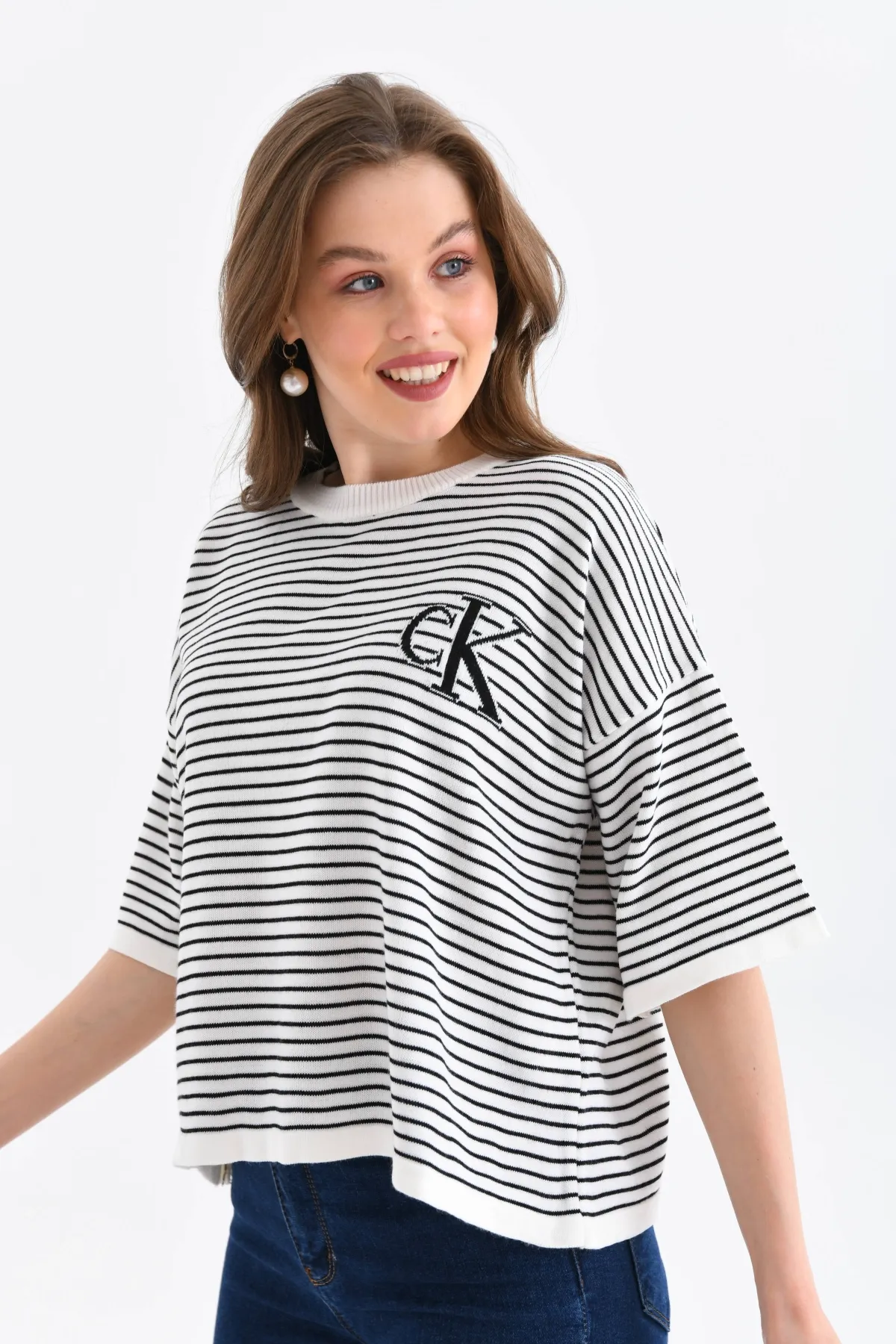 Kadın Bisiklet Yaka Çizgili Oversize Triko Kazak 10160