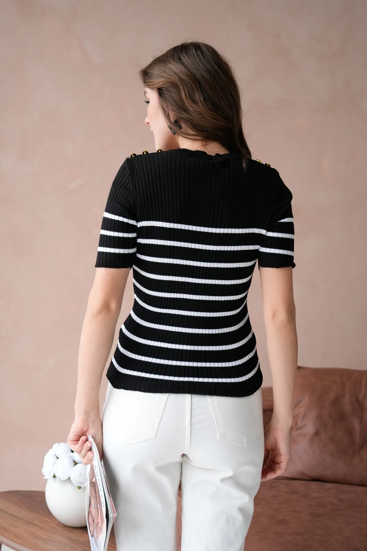 Kadın Bisiklet Yaka Omuzları Düğme Detaylı Sim Fit Triko Kazak 12034.Ctn