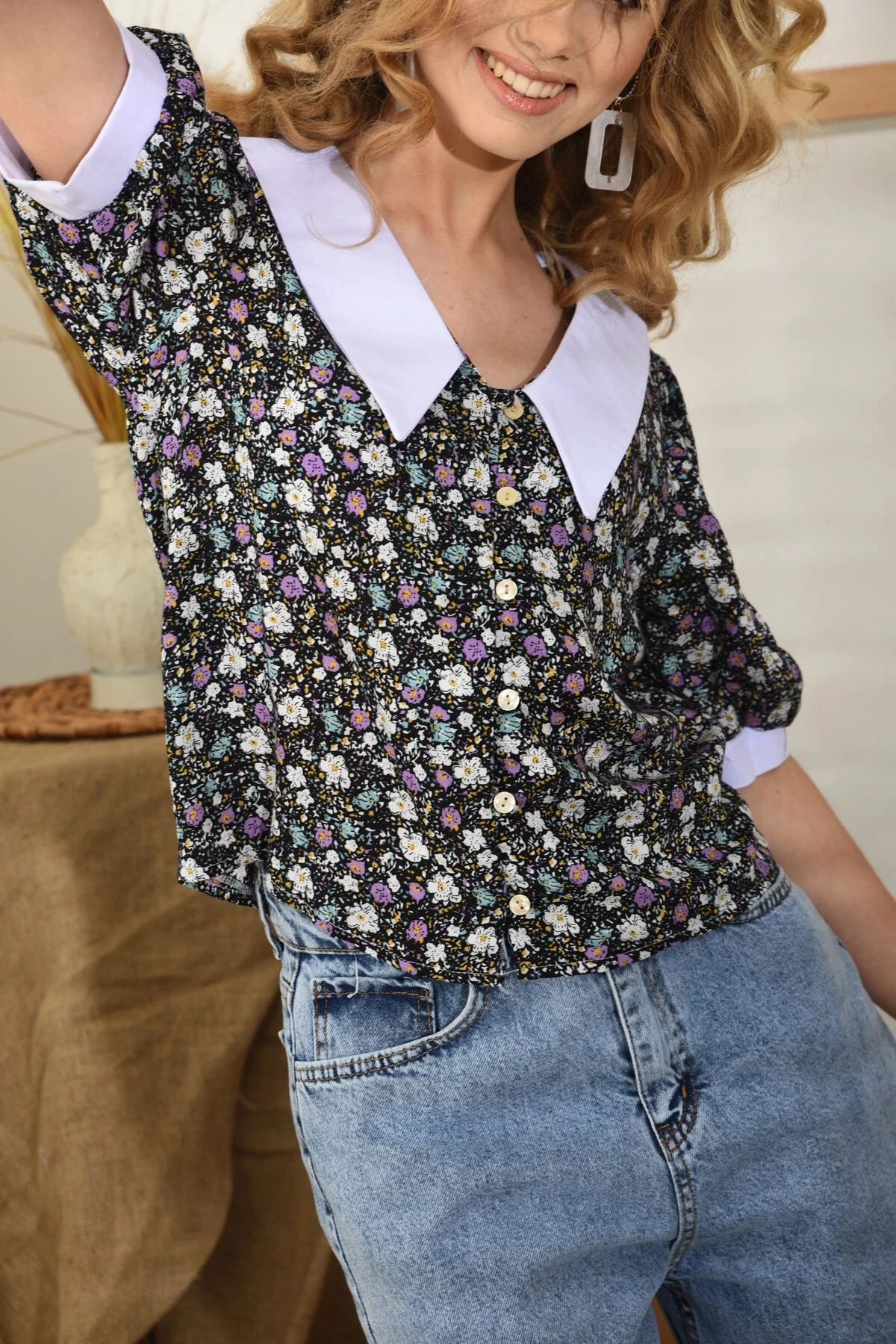 Çiçek Desenli Düğme Detay Yazlık Bluz