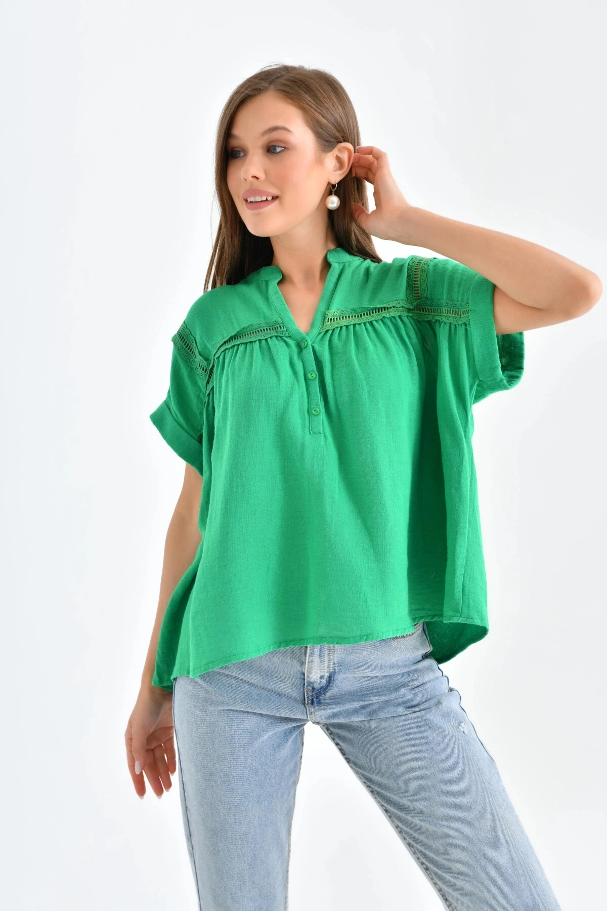 Dantel Detay Kısa Dokuma Bluz